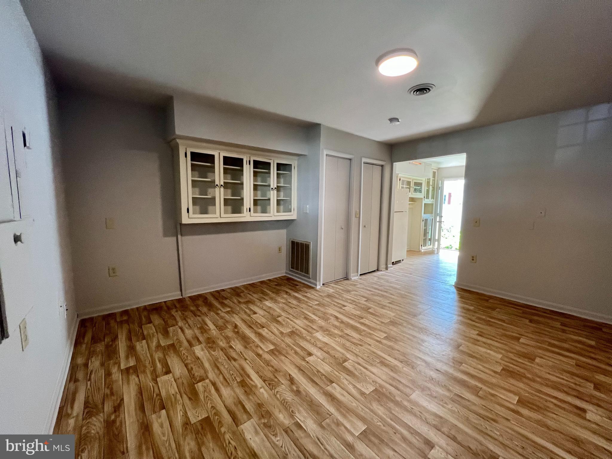 CHARLES TOWN - Residential Lease