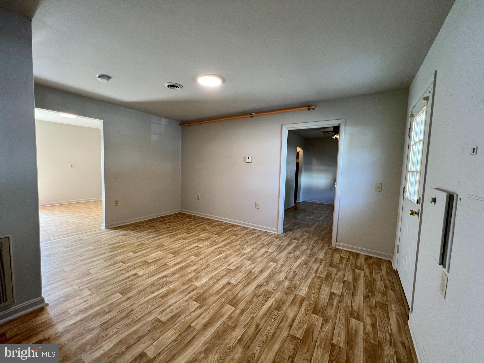 CHARLES TOWN - Residential Lease