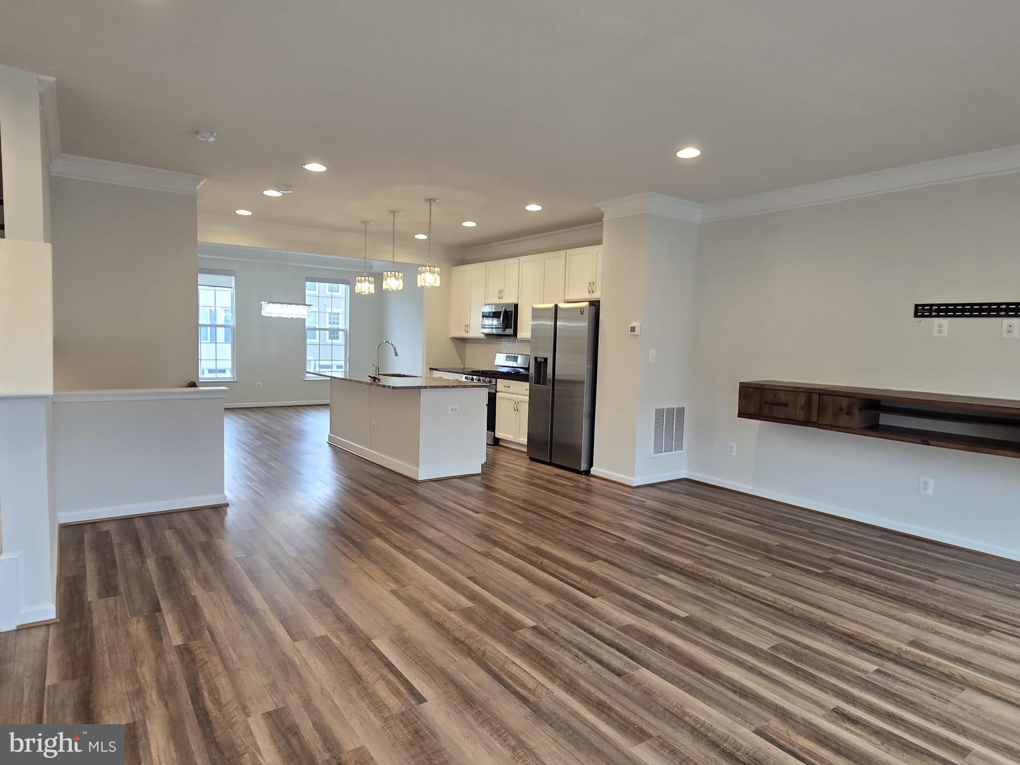 WALKER STATION - Residential Lease