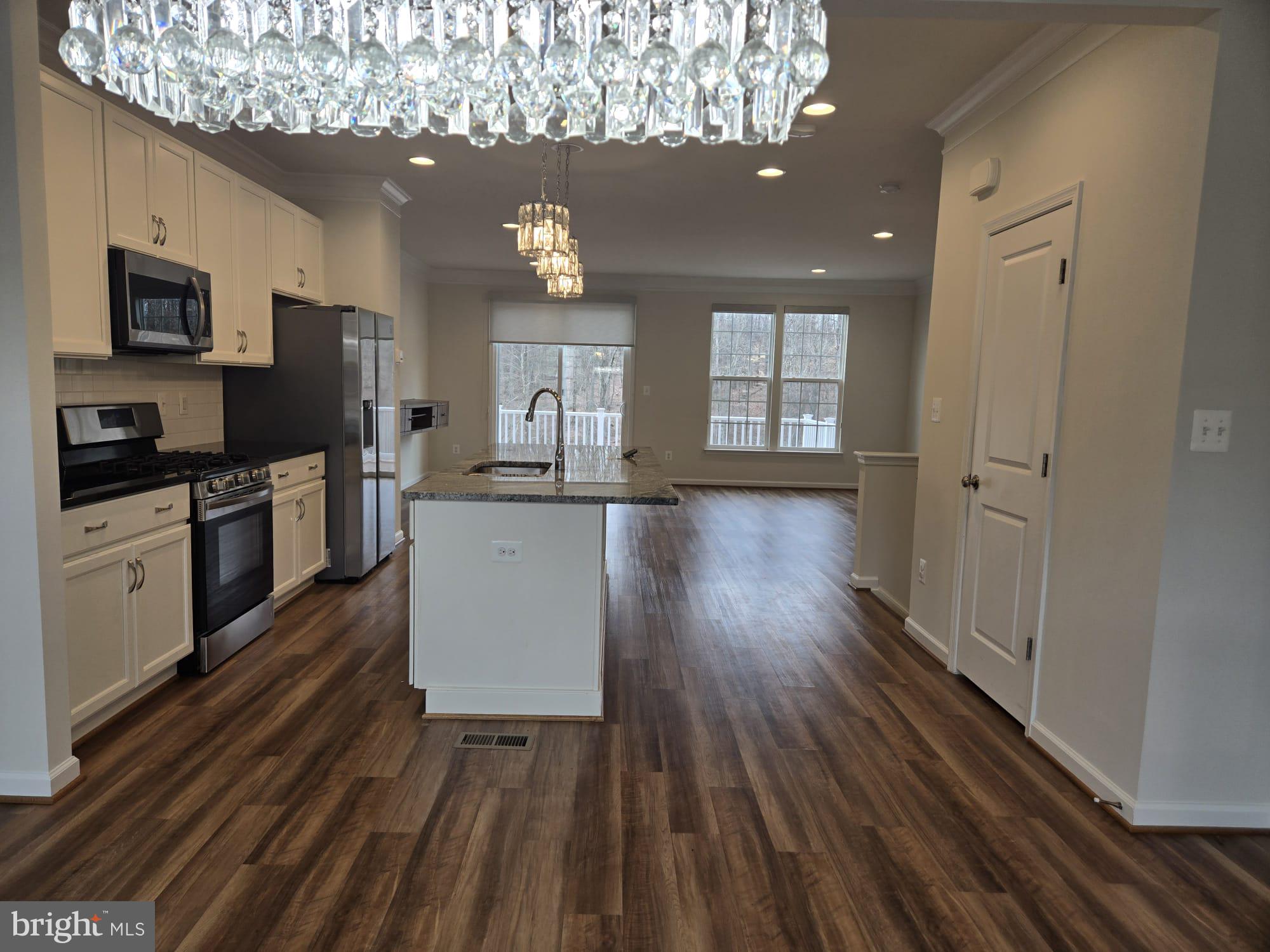 WALKER STATION - Residential Lease