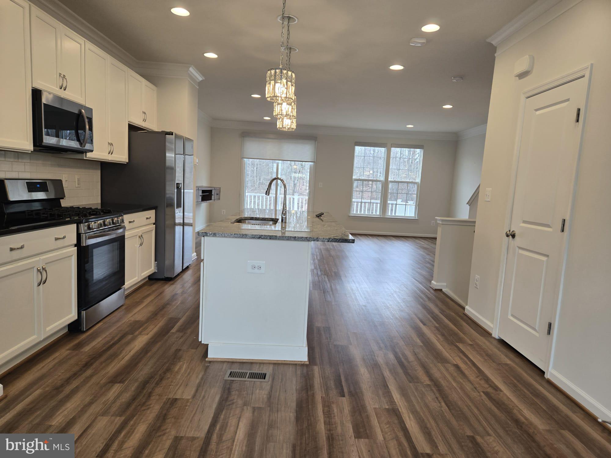 WALKER STATION - Residential Lease