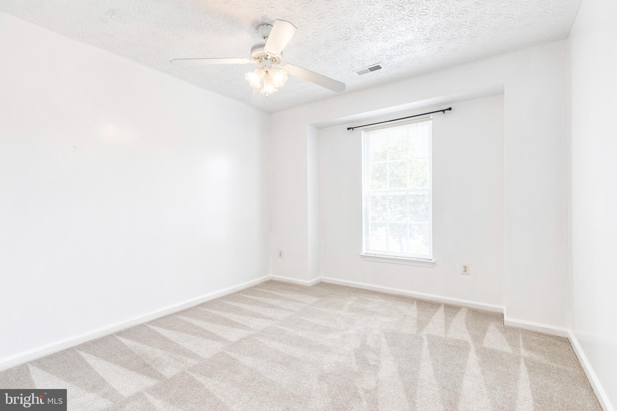 SEVEN OAKS - Residential Lease