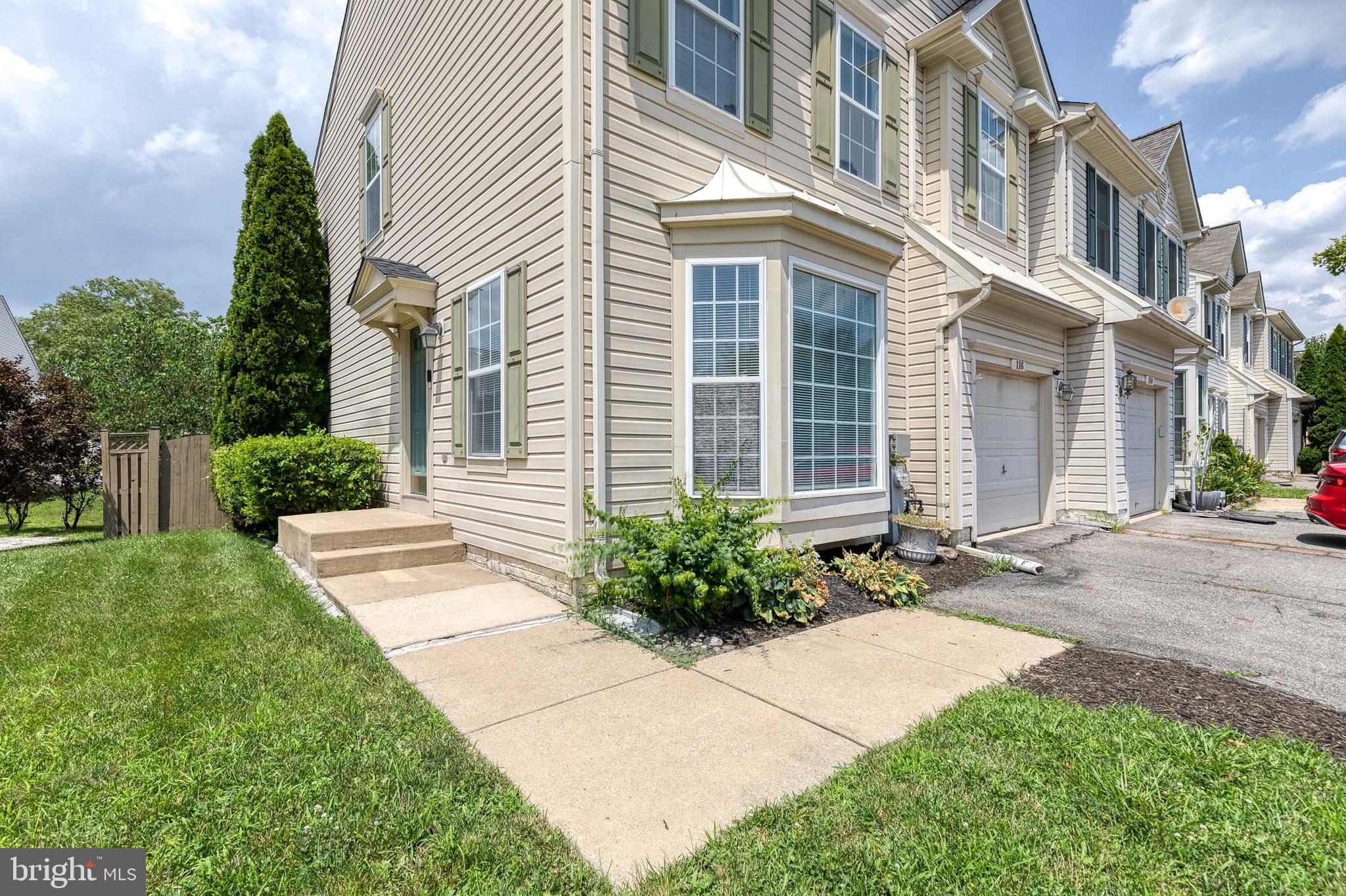 SEVEN OAKS - Residential Lease