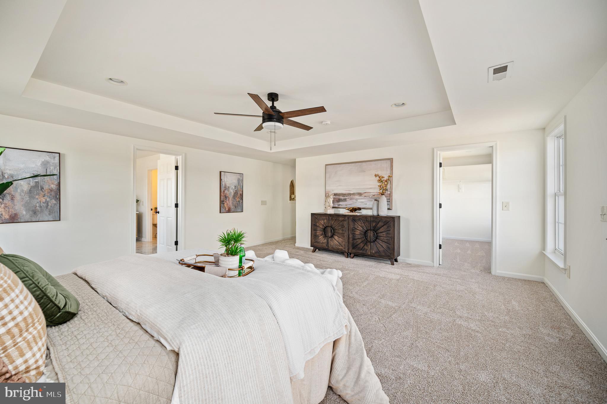 EQUESTRIAN ESTATES - Residential