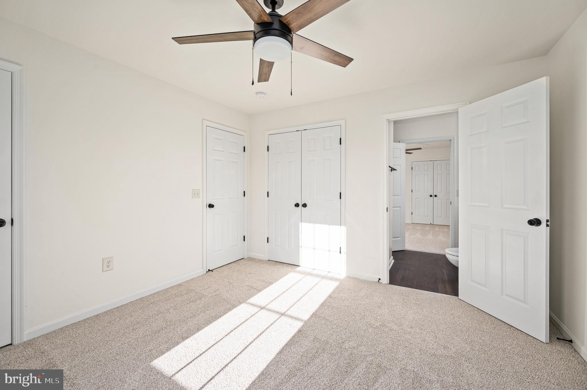 EQUESTRIAN ESTATES - Residential