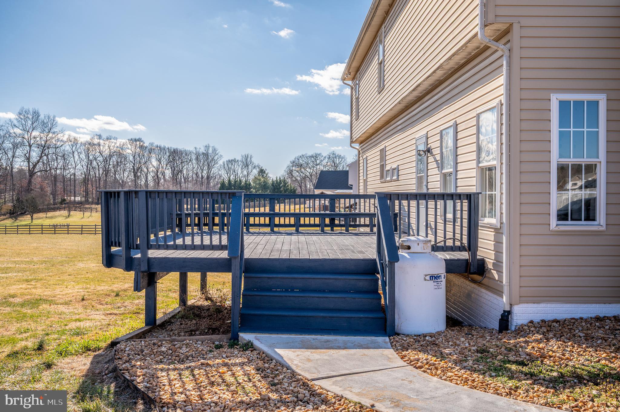 EQUESTRIAN ESTATES - Residential