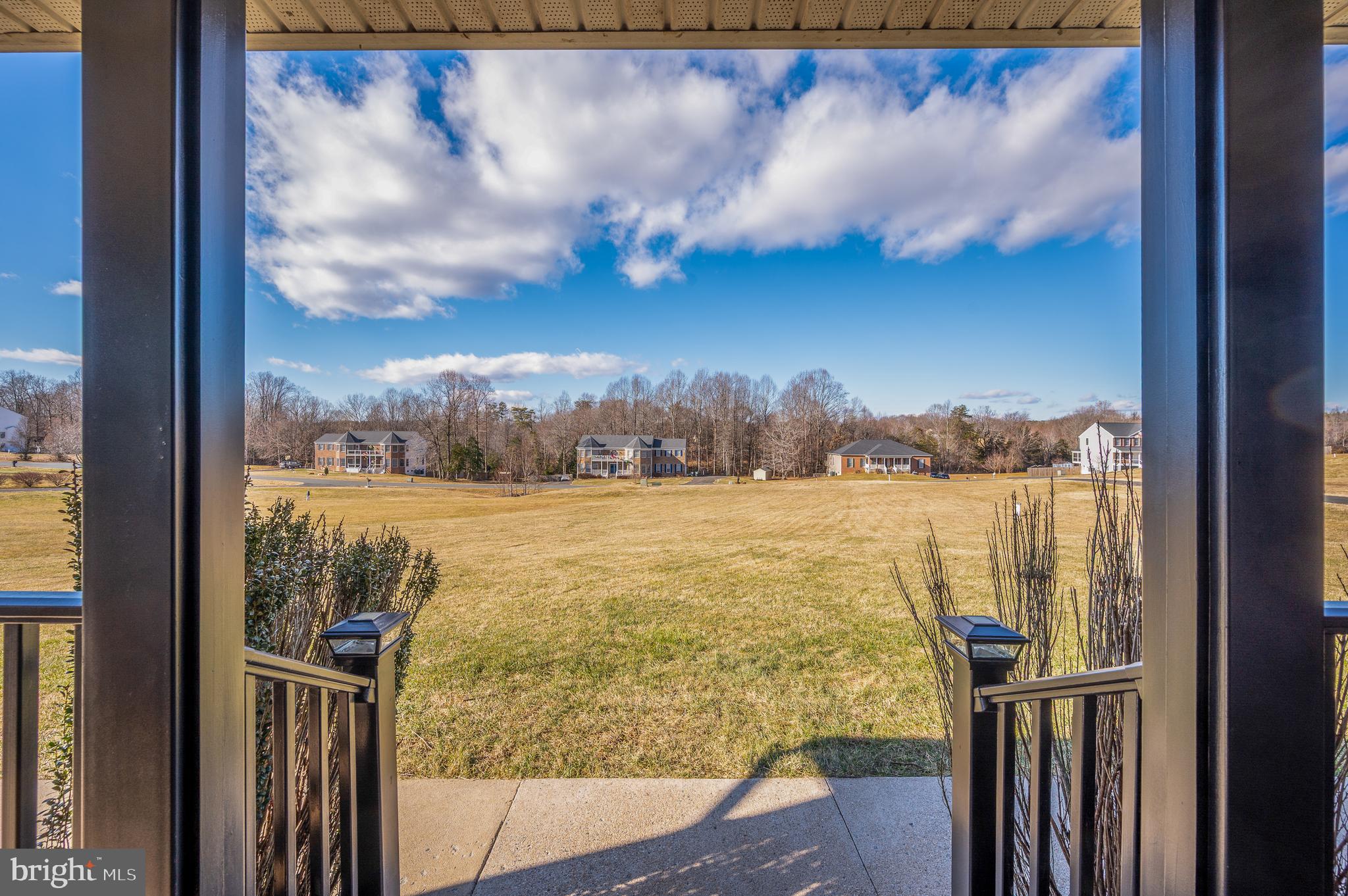 EQUESTRIAN ESTATES - Residential