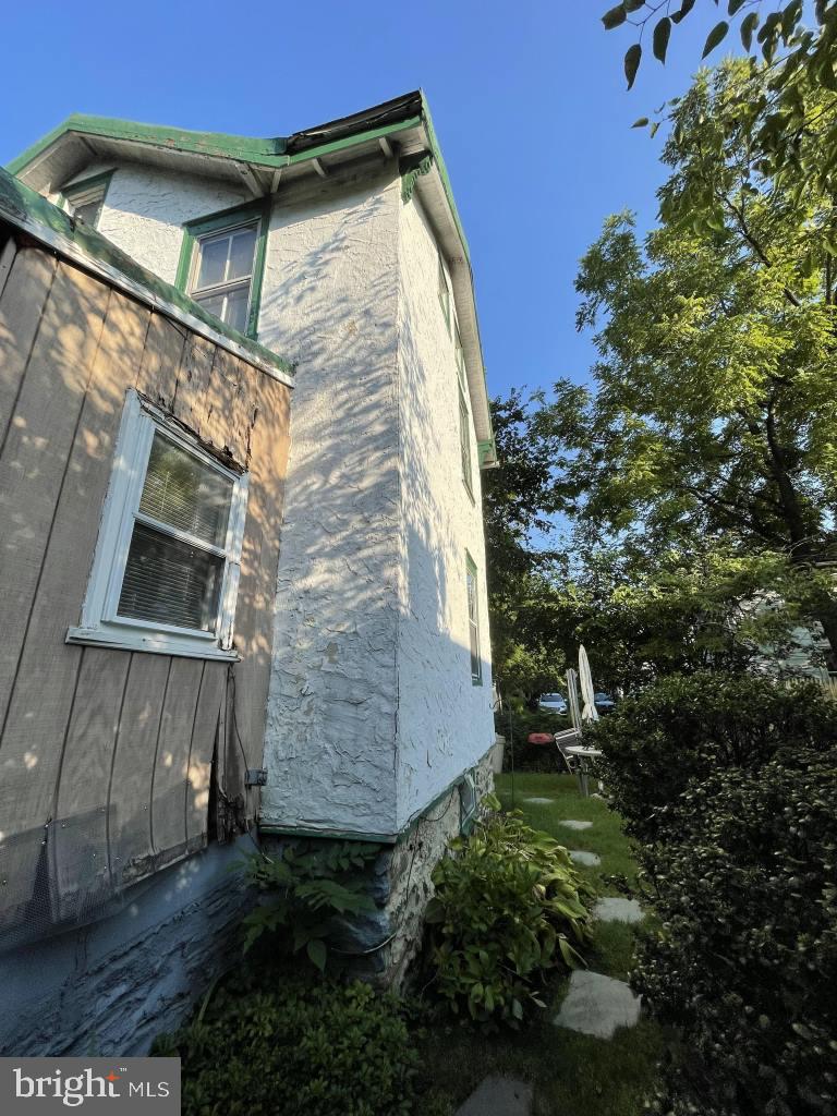 HAVERFORD HILL - Residential