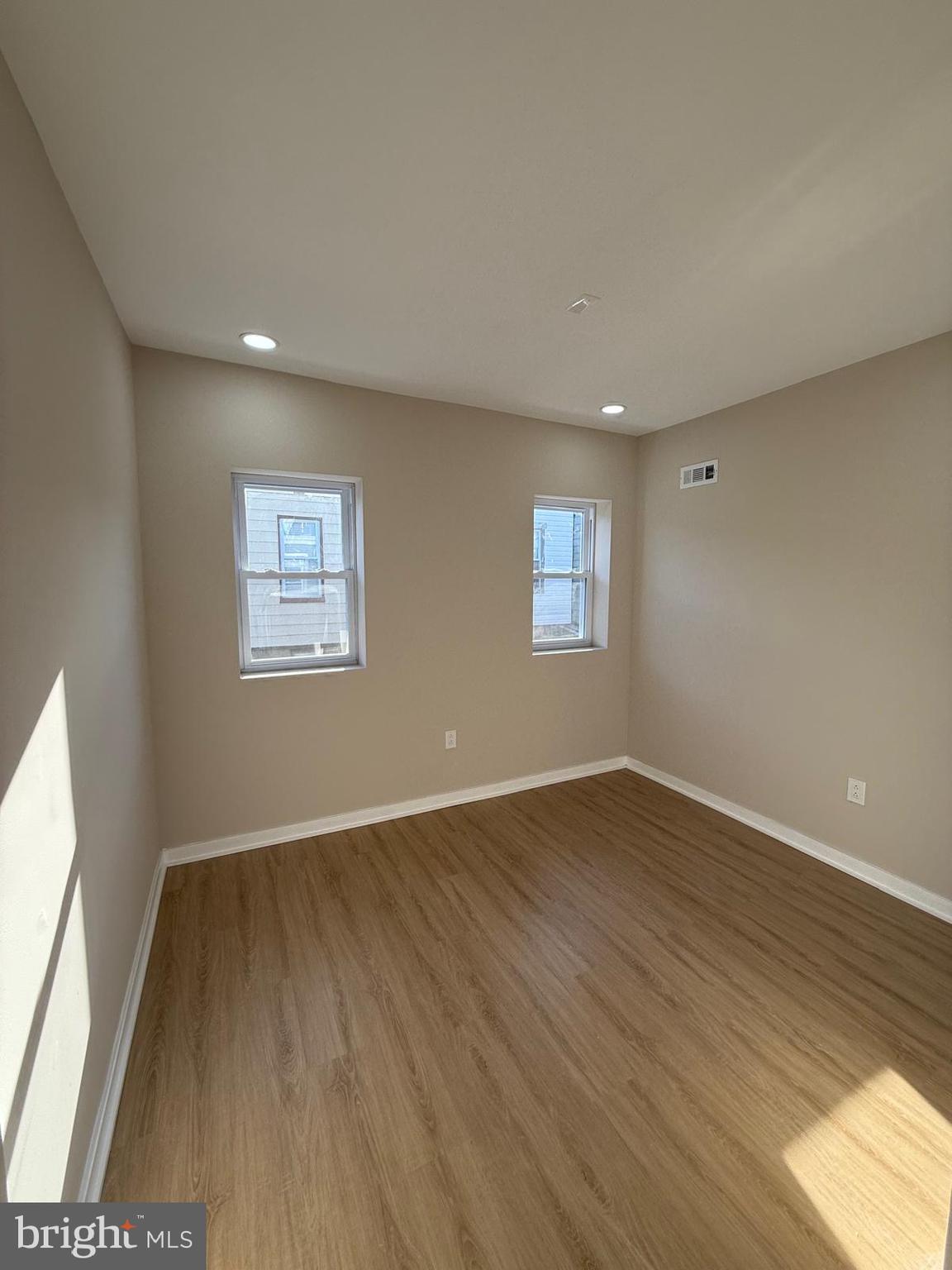 COBBS CREEK - Residential