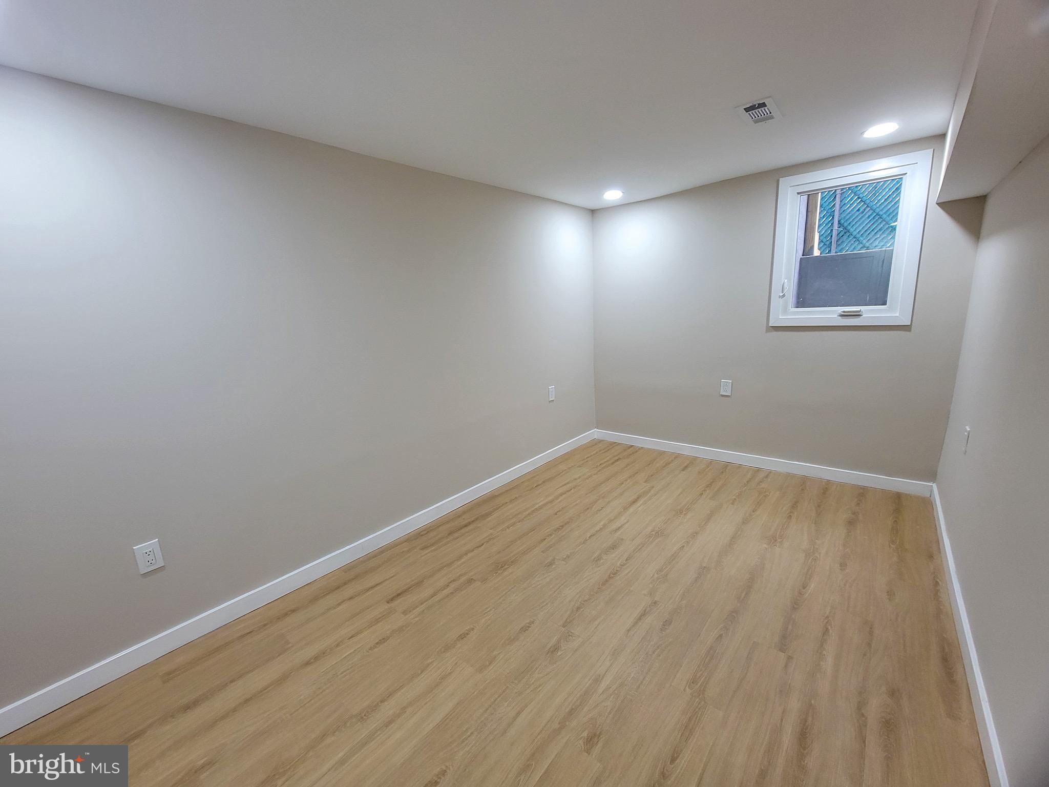 COBBS CREEK - Residential