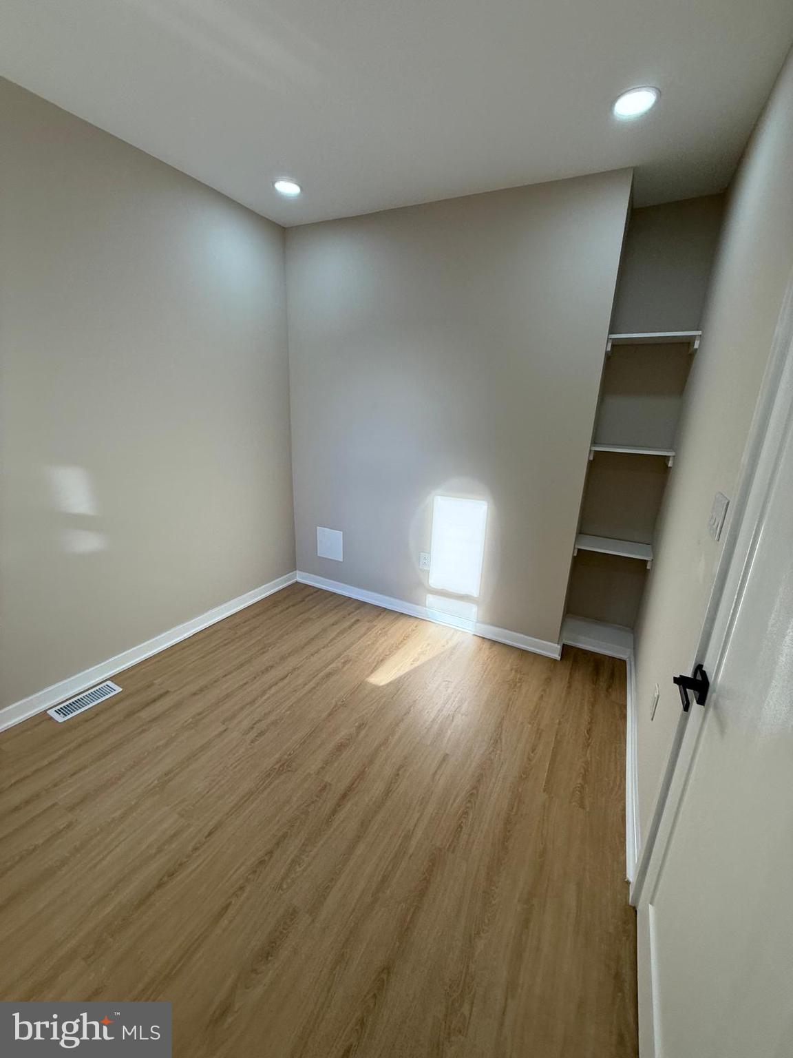 COBBS CREEK - Residential