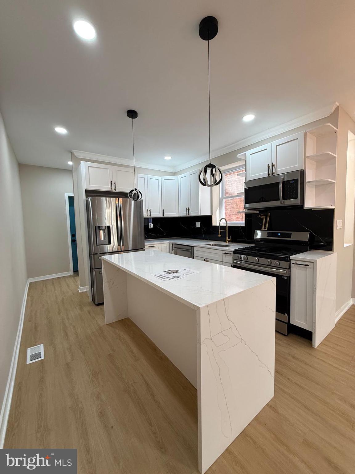 COBBS CREEK - Residential