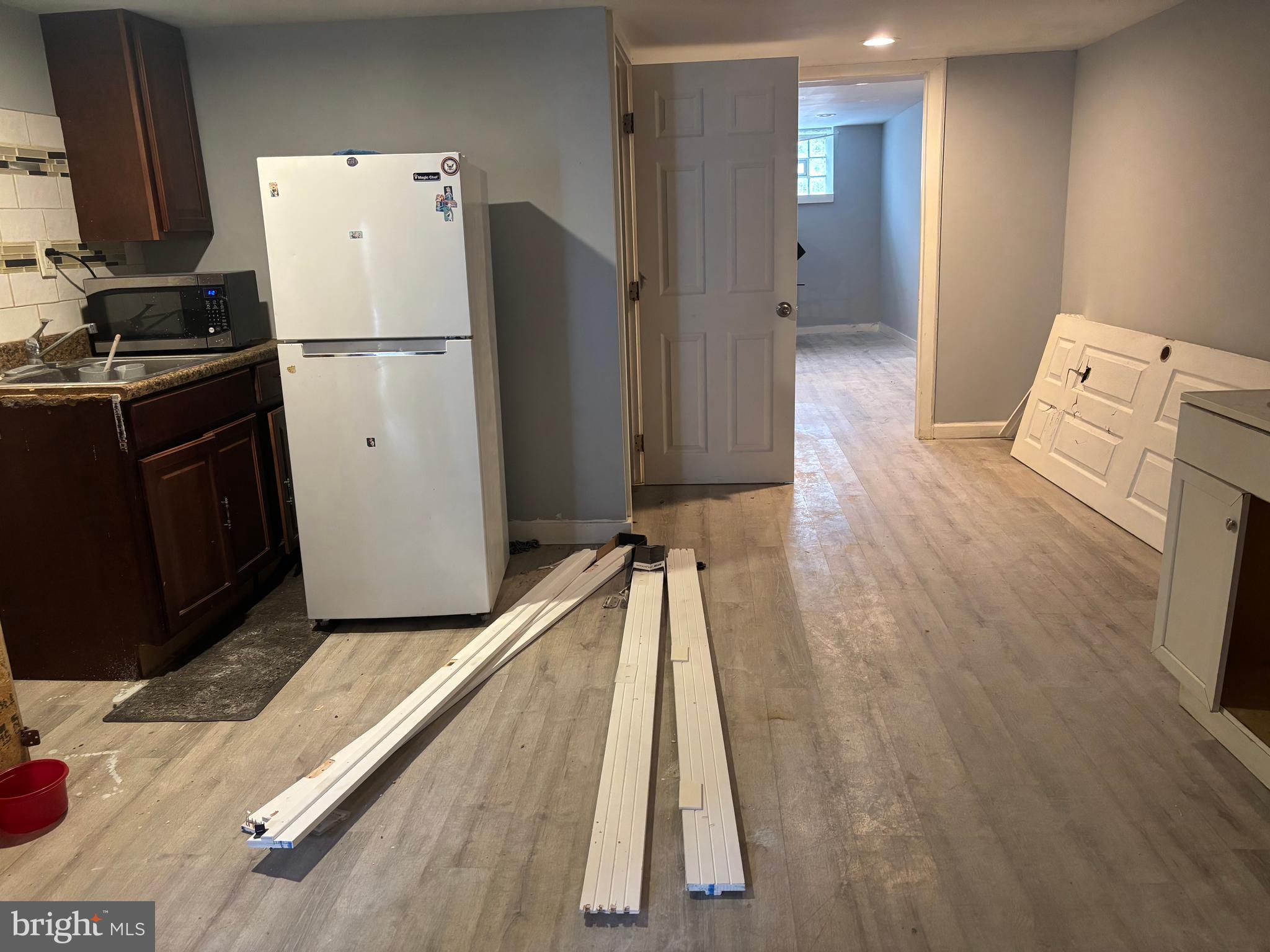 WEST OAK LANE - Residential