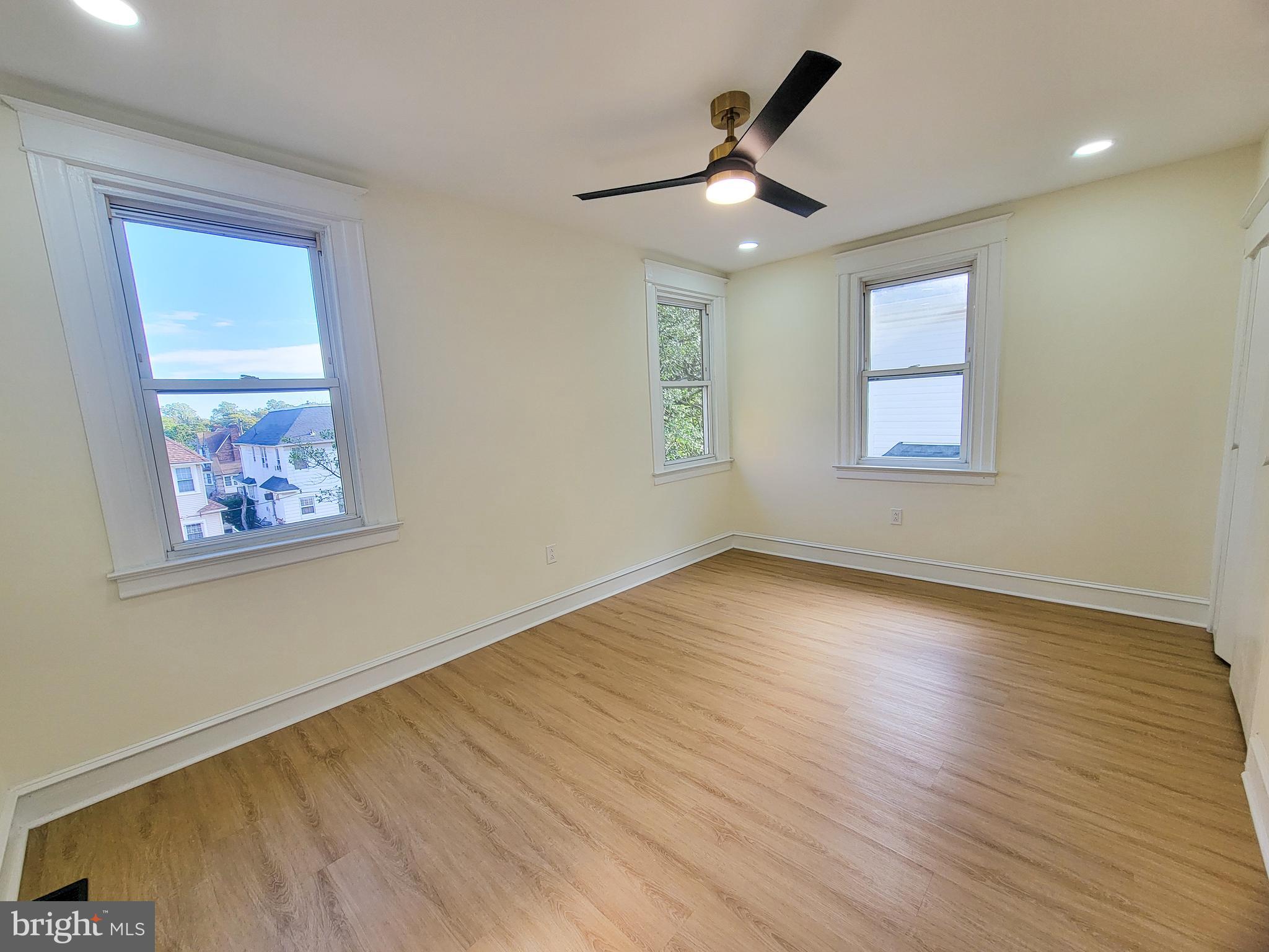 YEADON - Residential