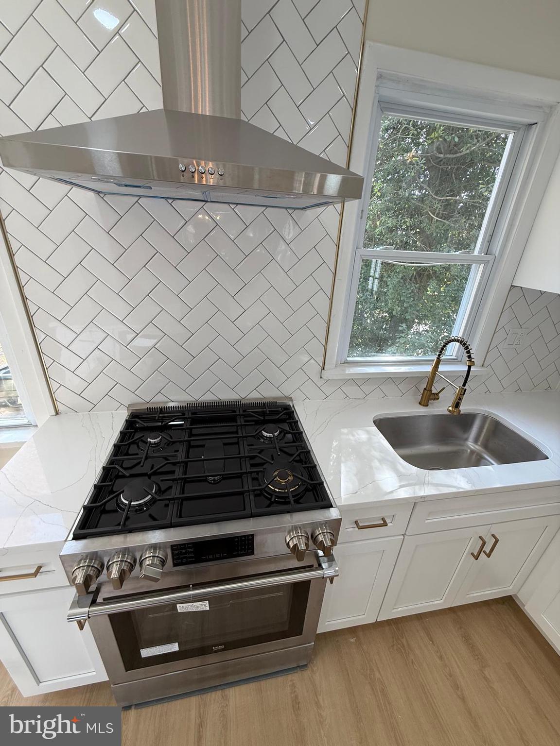 YEADON - Residential