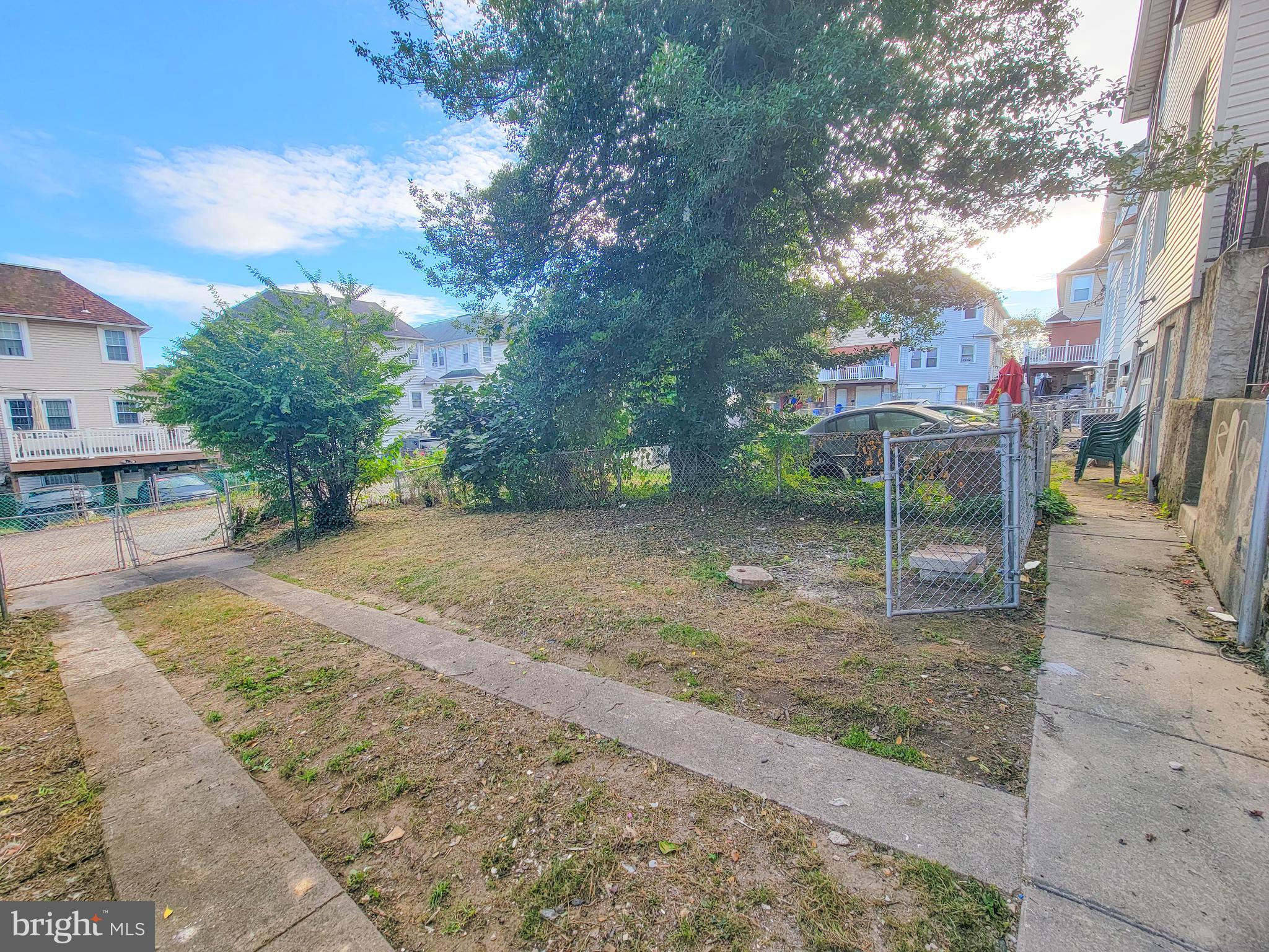 YEADON - Residential