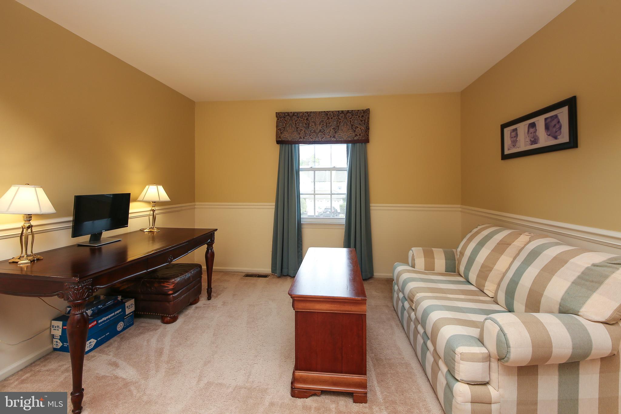 COUNTRY BEND - Residential