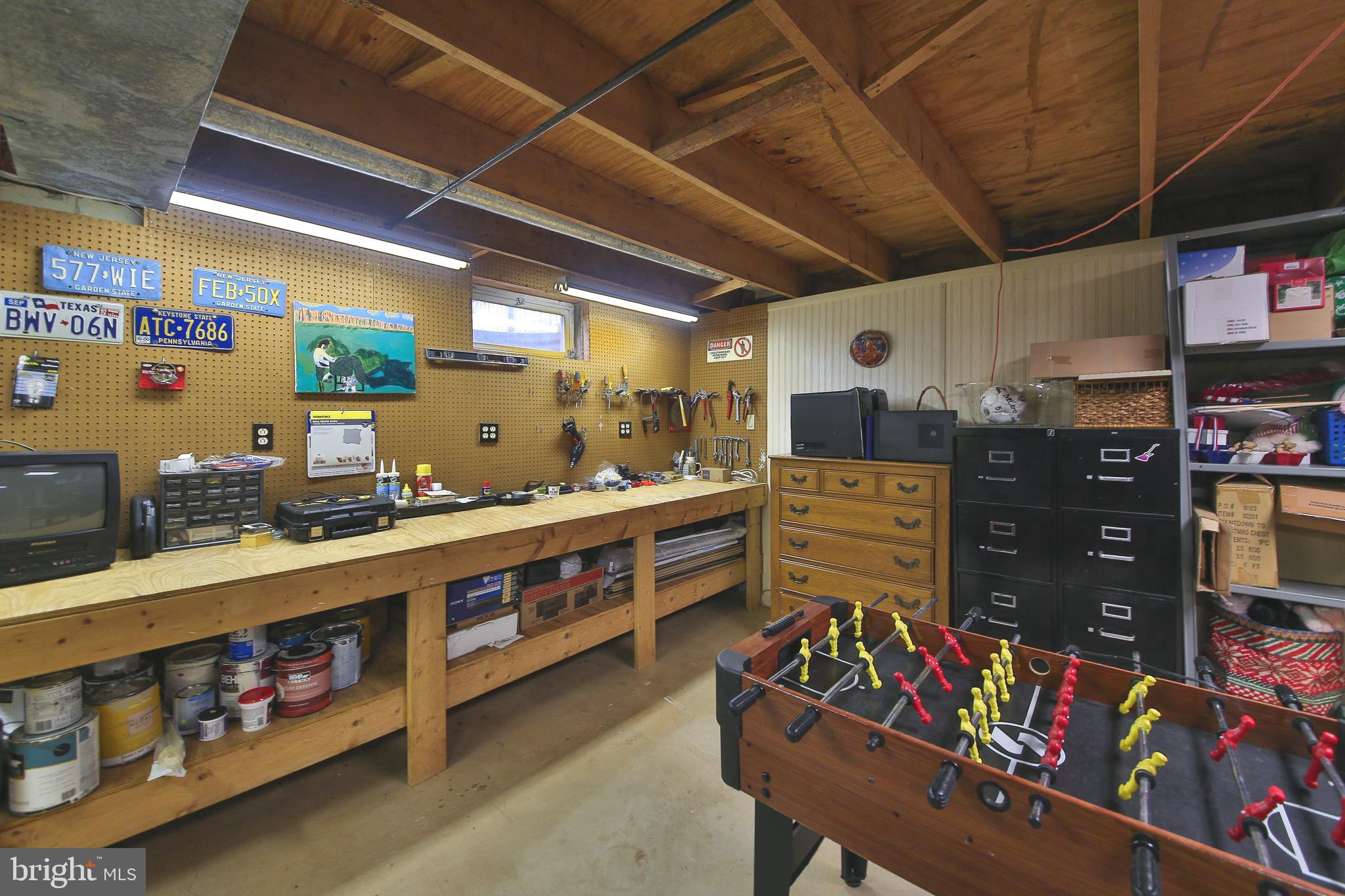 COUNTRY BEND - Residential