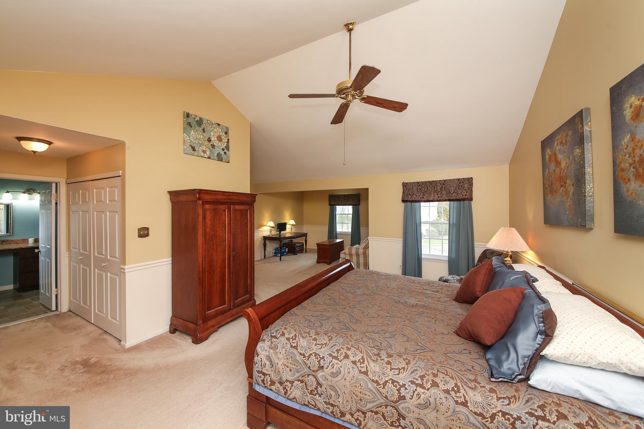 COUNTRY BEND - Residential