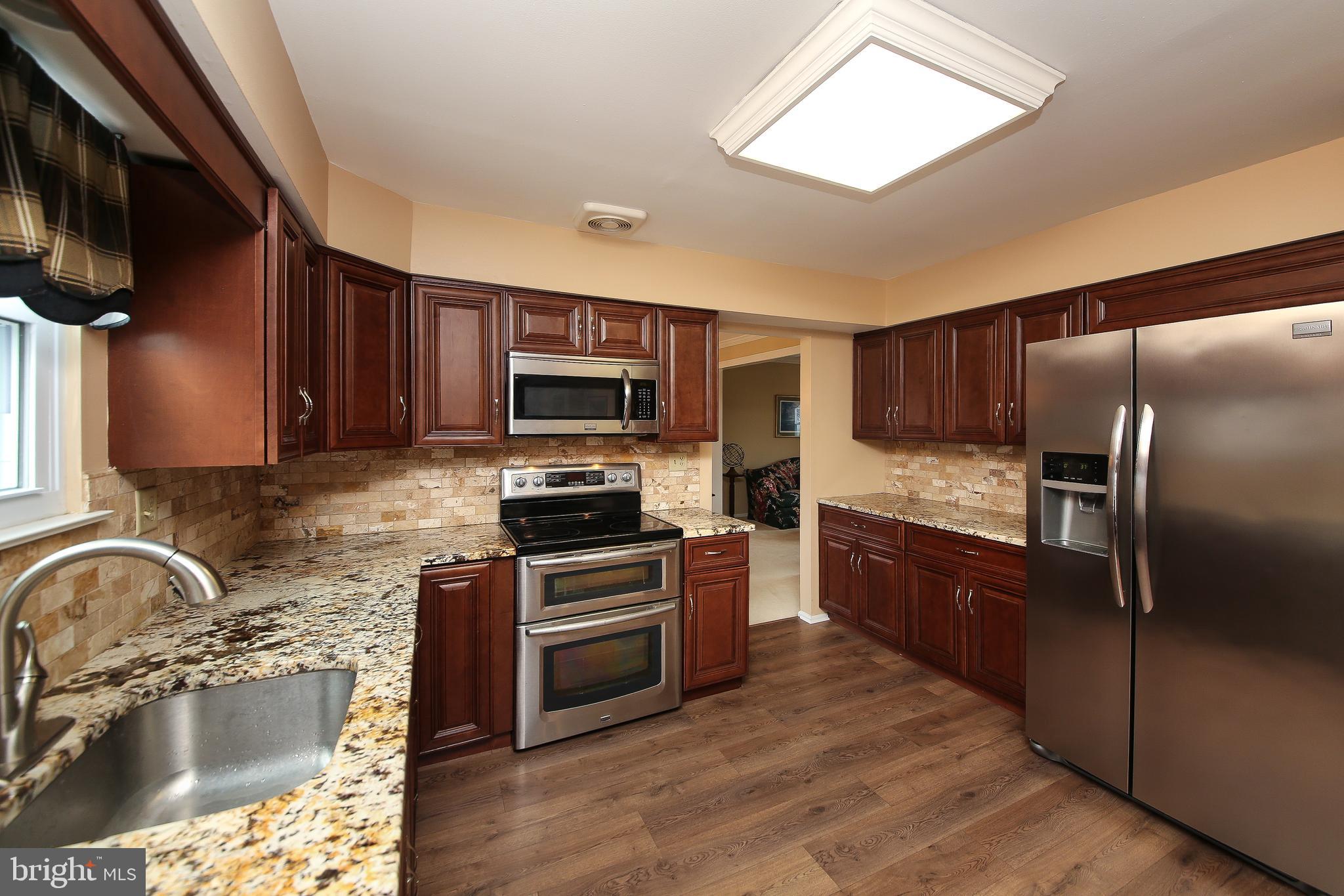 COUNTRY BEND - Residential