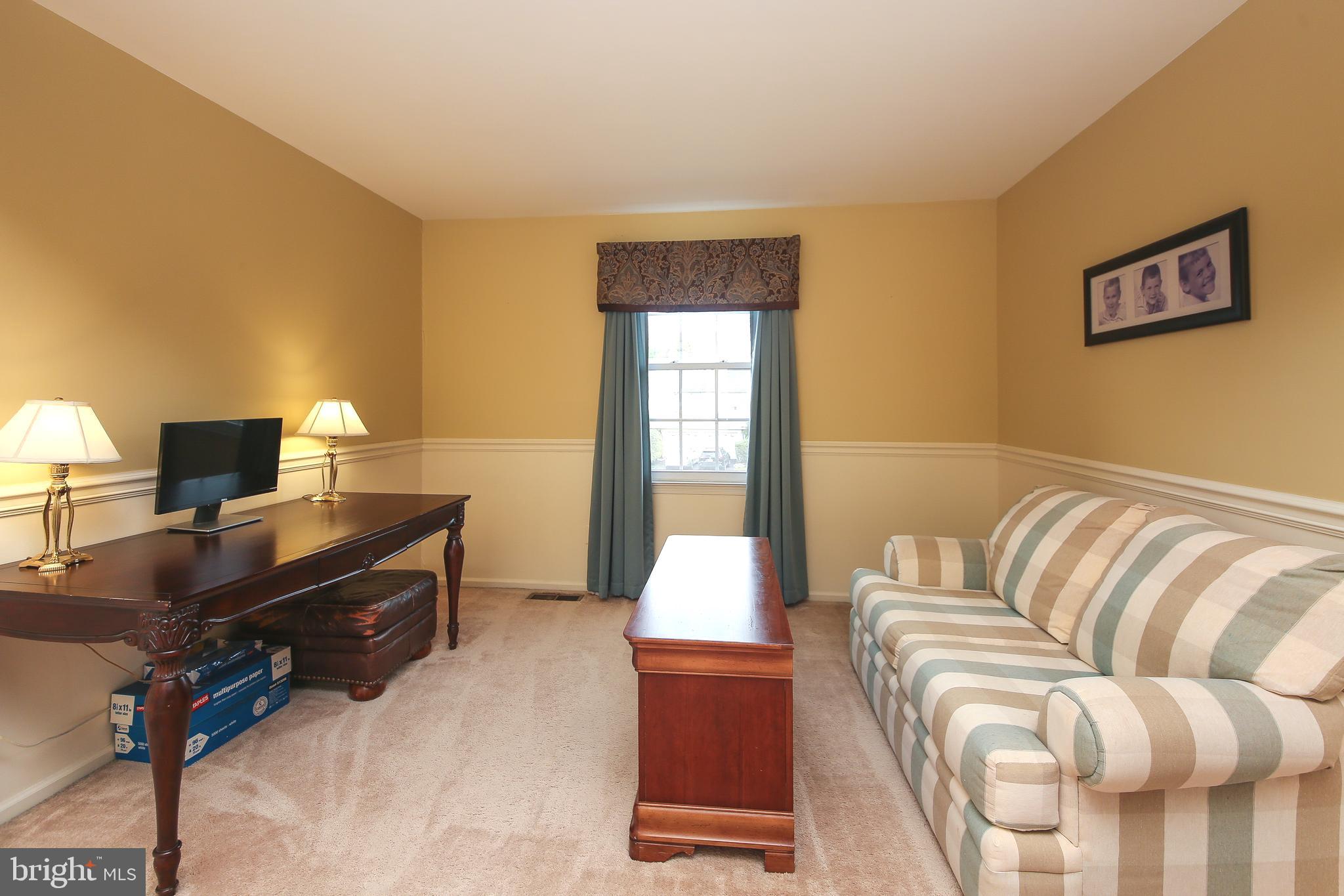 COUNTRY BEND - Residential