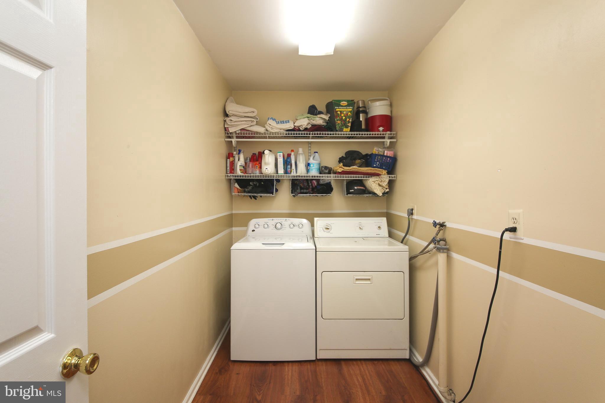 COUNTRY BEND - Residential