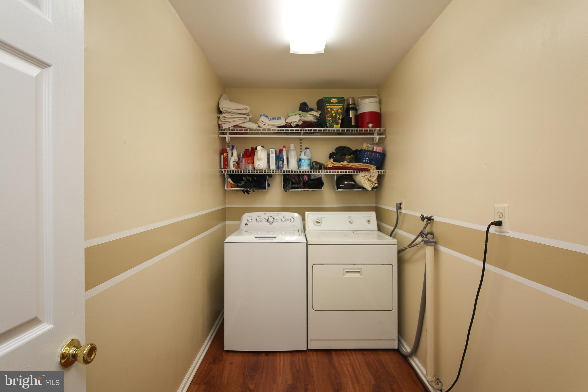 COUNTRY BEND - Residential