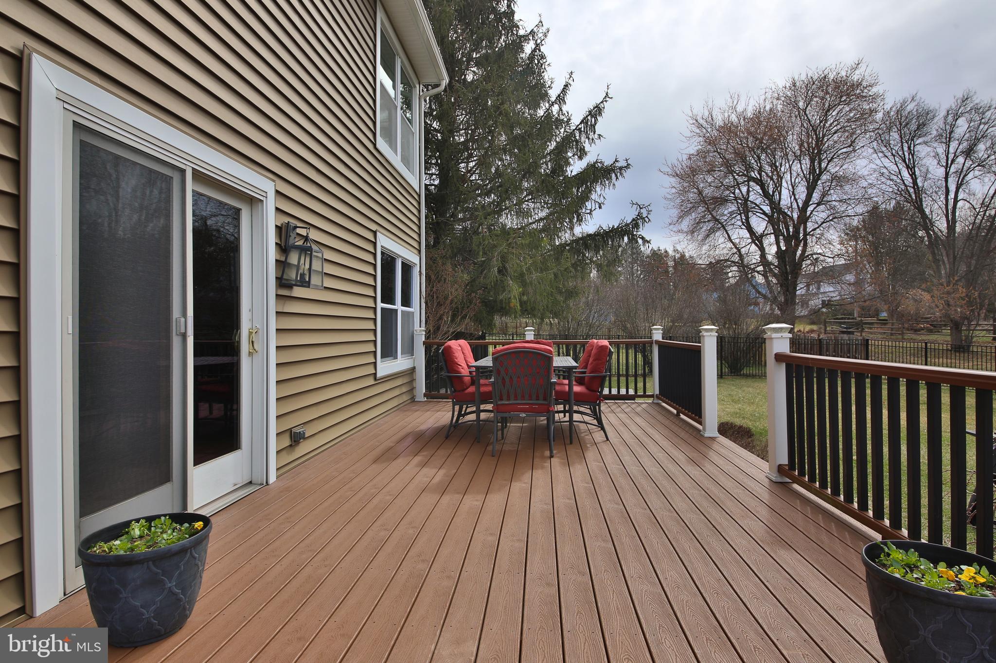 COUNTRY BEND - Residential