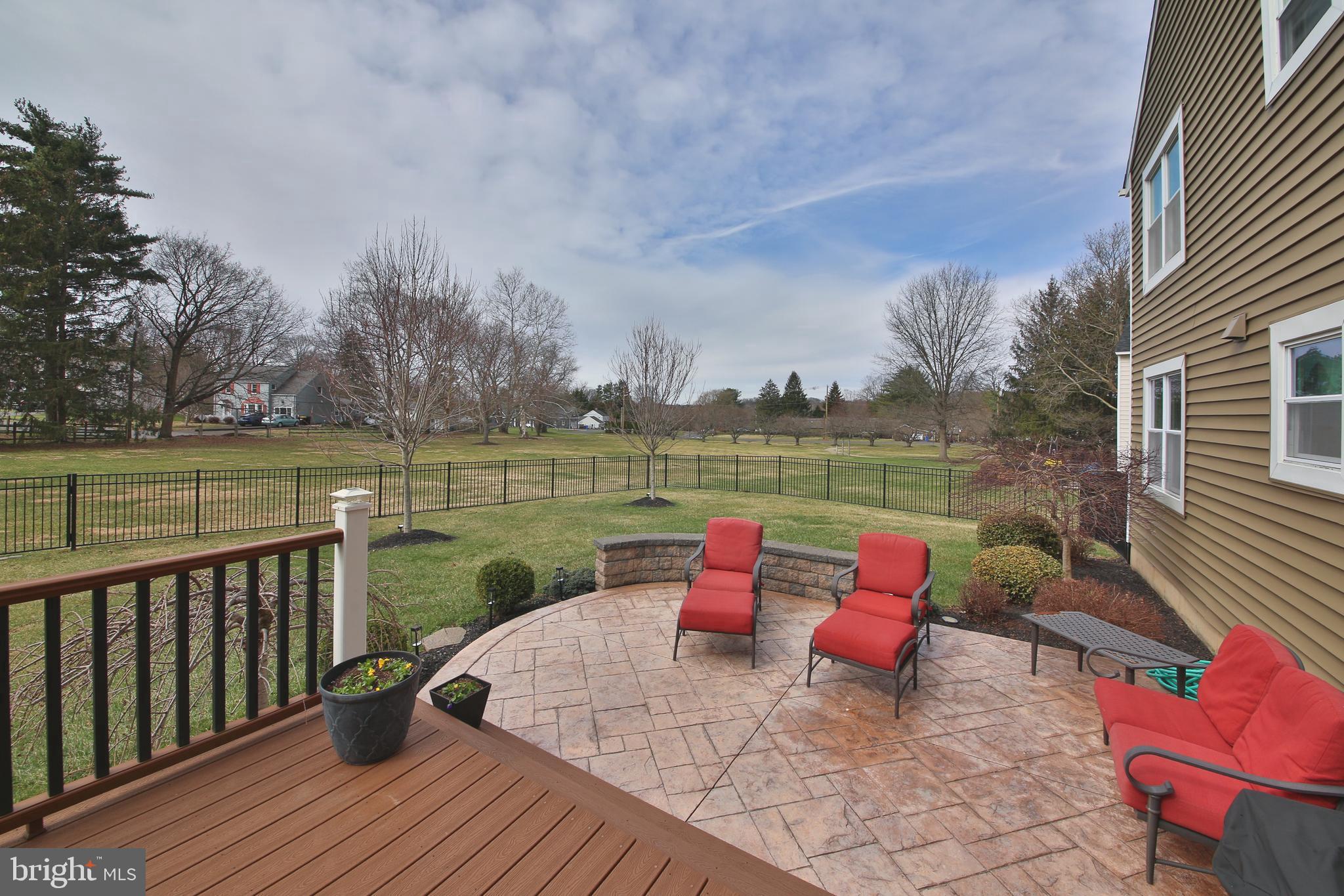 COUNTRY BEND - Residential