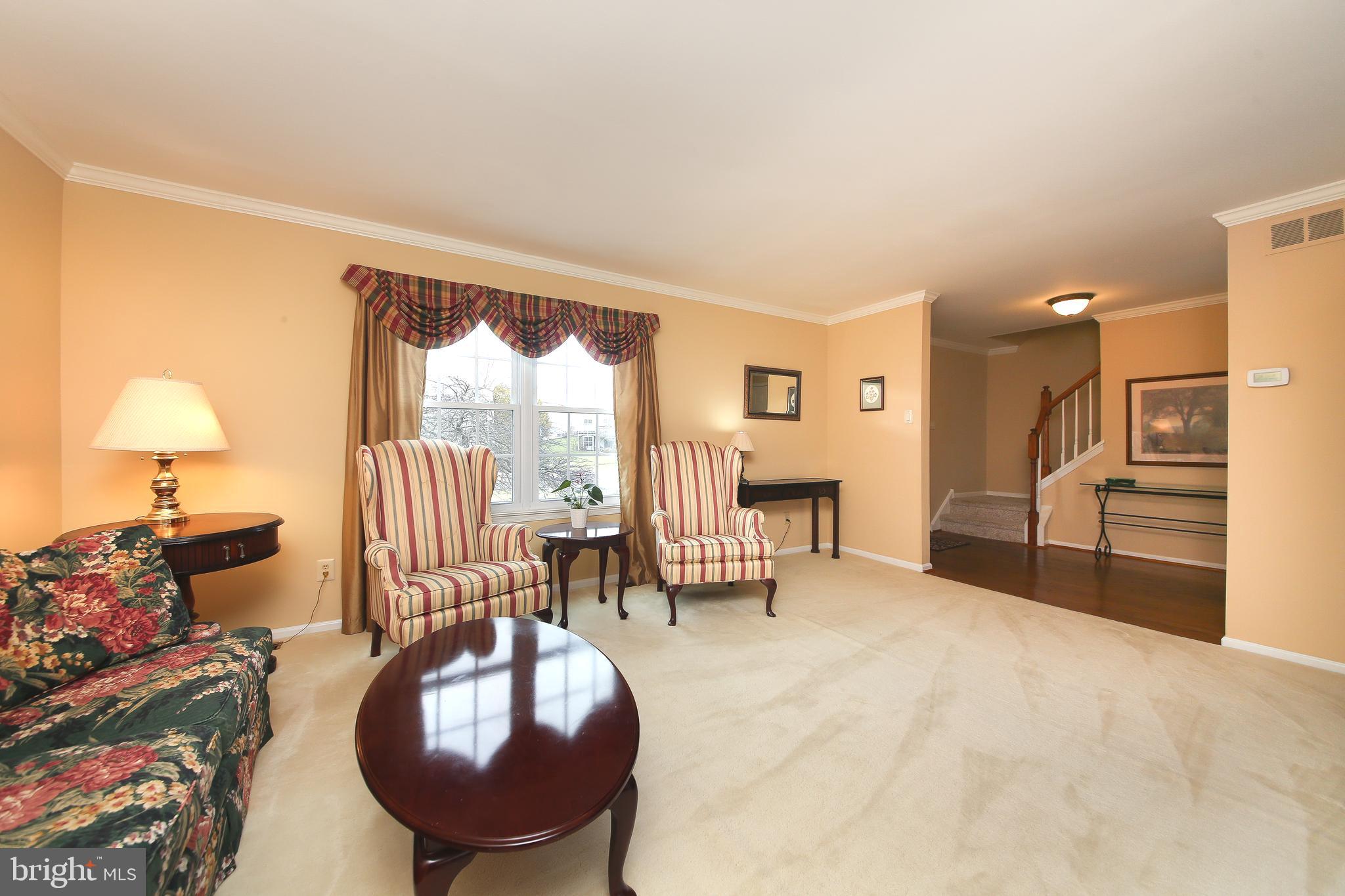 COUNTRY BEND - Residential