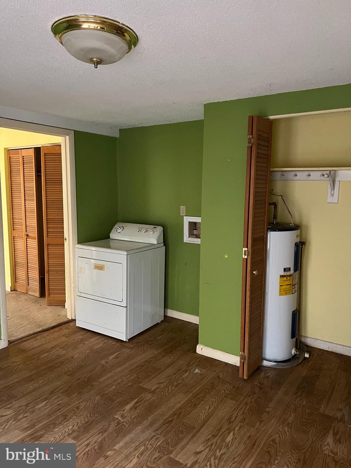 GLENWOOD FOREST - Residential