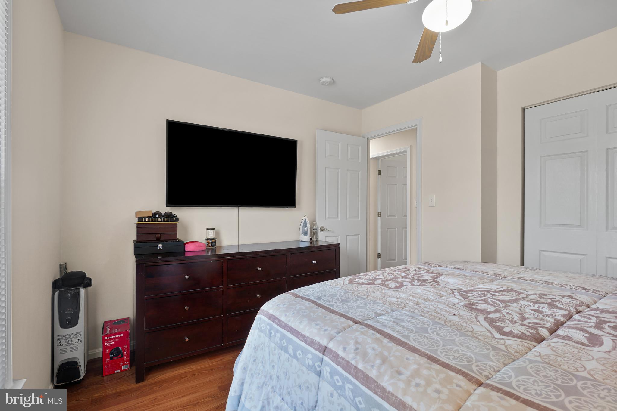 OXON RUN HILLS - Residential