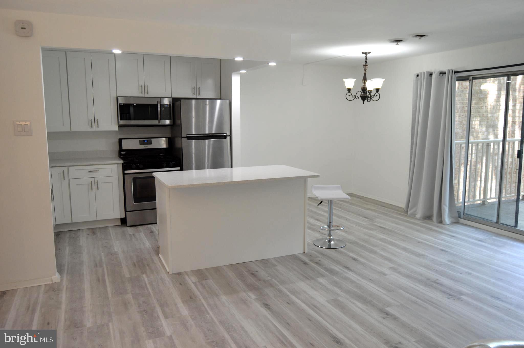 Stunningly Renovated Open layout 2-Bedroom, 1-Bath Condo in the Heart of Alexandria, VA
Nestled in a prime location just minutes from Washington, D.C., this stylish, metro-accessible condo has been beautifully updated and is ready for you to move in!
Modern & Thoughtful Upgrades
Step inside to discover a newly transformed living space that perfectly blends form and function:
A brand-new kitchen with sleek cabinetry, gorgeous countertops, and stainless steel appliances.
A fully updated bathroom featuring contemporary fixtures and a spa-like feel.
All-new wood flooring and fresh paint throughout for a bright, airy atmosphere.
Spacious & Comfortable Living
Relax and unwind on your private balcony, The two generously sized bedrooms provide ample closet space, ensuring both comfort and convenience for your everyday needs.
Outstanding Community Amenities
This pet-friendly community offers a range of amenities designed for your lifestyle:
Swimming pool for leisurely summer days
Tennis courts and playgrounds for outdoor fun
Fitness center to keep you active
On-site laundry facilities for added convenience
Prime Location & Easy Metro Access
Just steps away from Huntington Metro Station, this location offers unbeatable access to Washington, D.C., National Harbor, Old Town Alexandria, Amazon HQ2, and the Pentagon.
With quick access to I-495, Route 1, and the GW Parkway, plus a wealth of nearby shopping, dining, and entertainment, this condo combines the perfect mix of comfort, convenience, and style!
