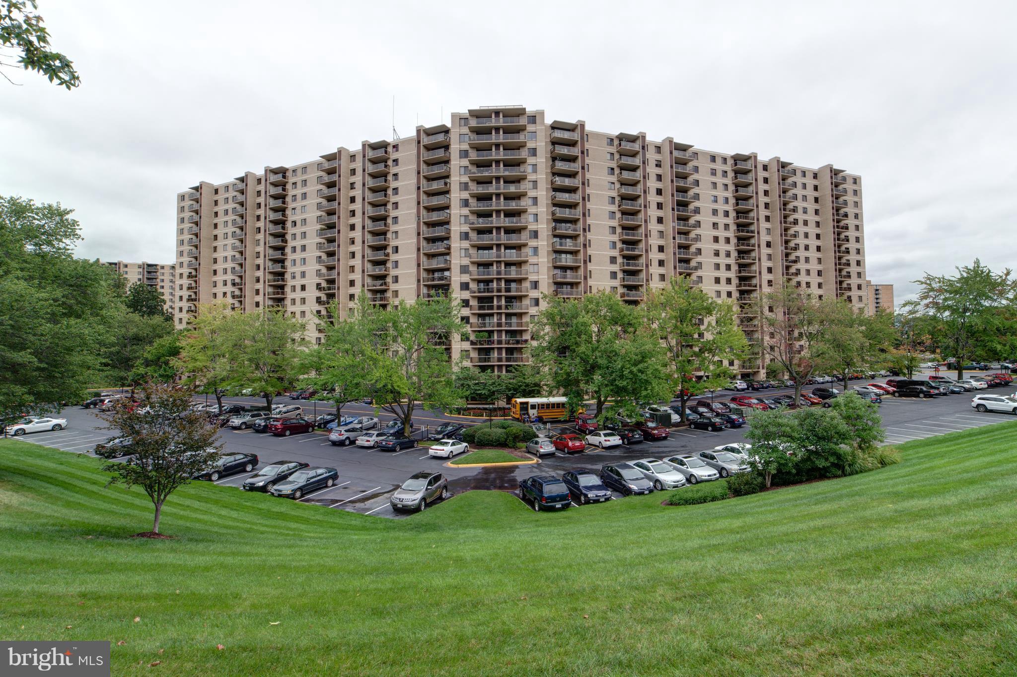 WATERGATE AT LANDMARK - Residential