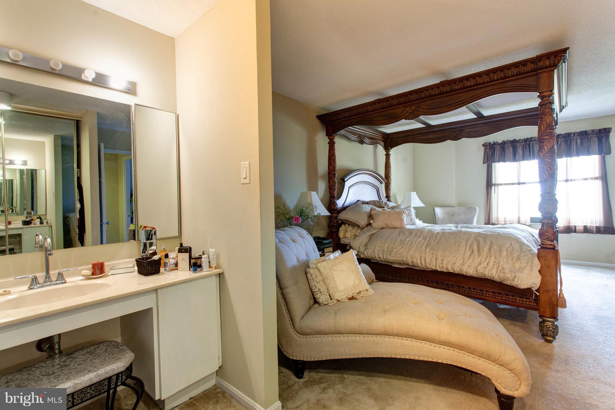 WATERGATE AT LANDMARK - Residential