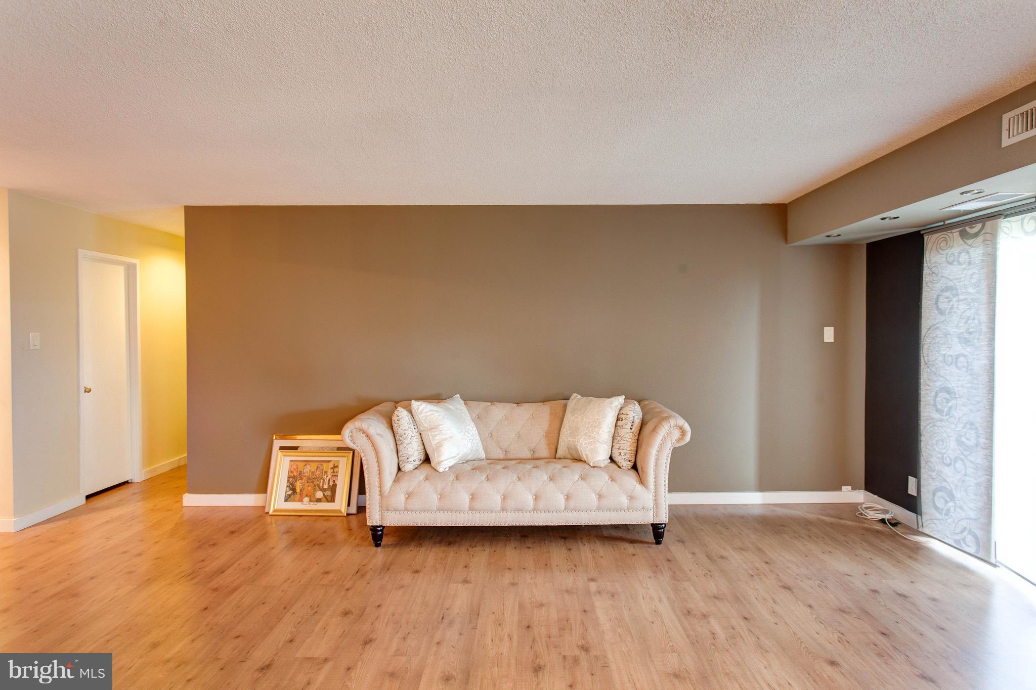 WATERGATE AT LANDMARK - Residential