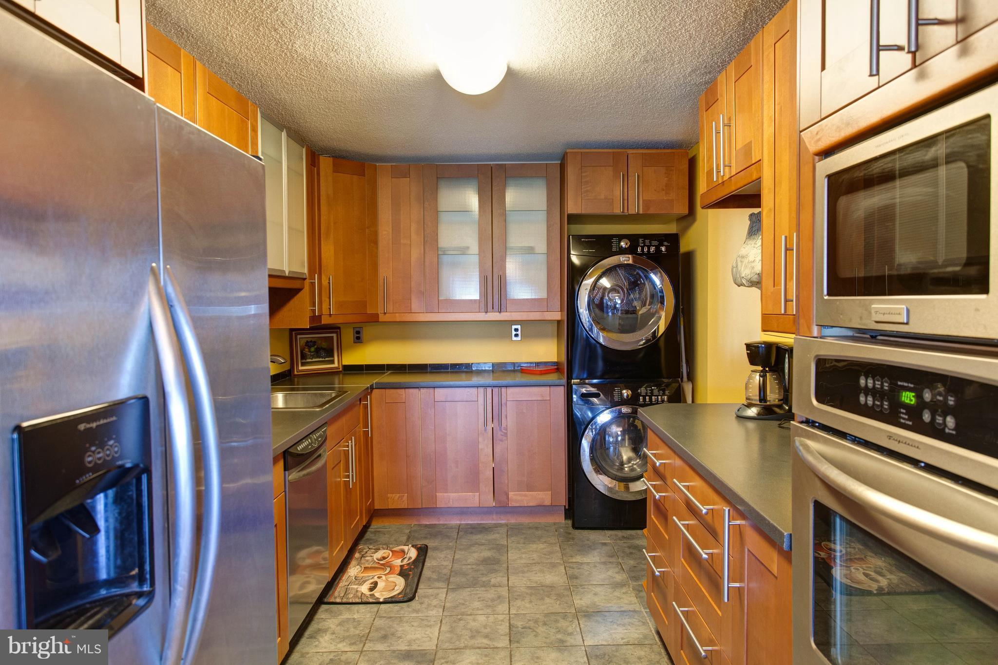 WATERGATE AT LANDMARK - Residential