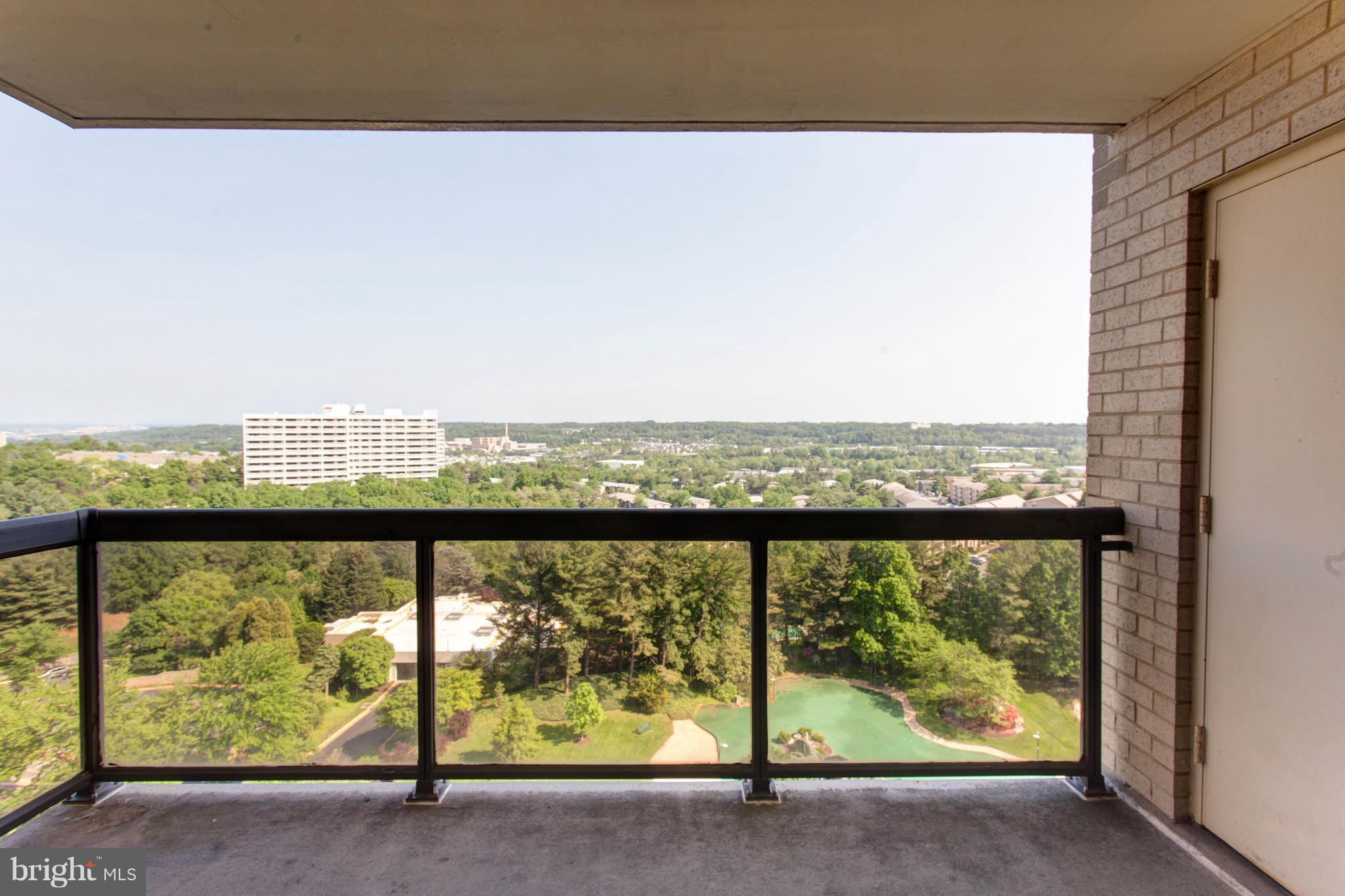 WATERGATE AT LANDMARK - Residential