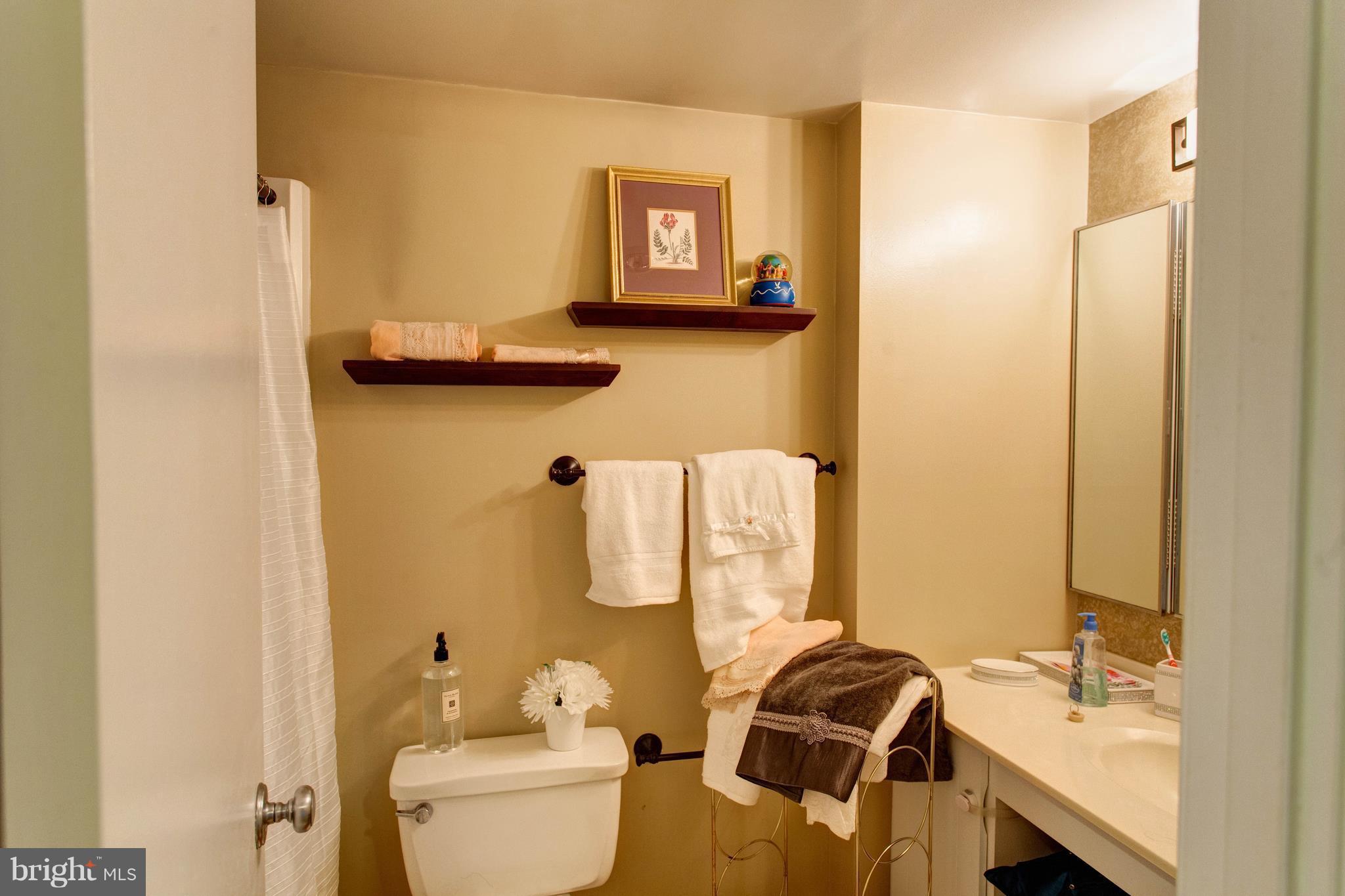 WATERGATE AT LANDMARK - Residential