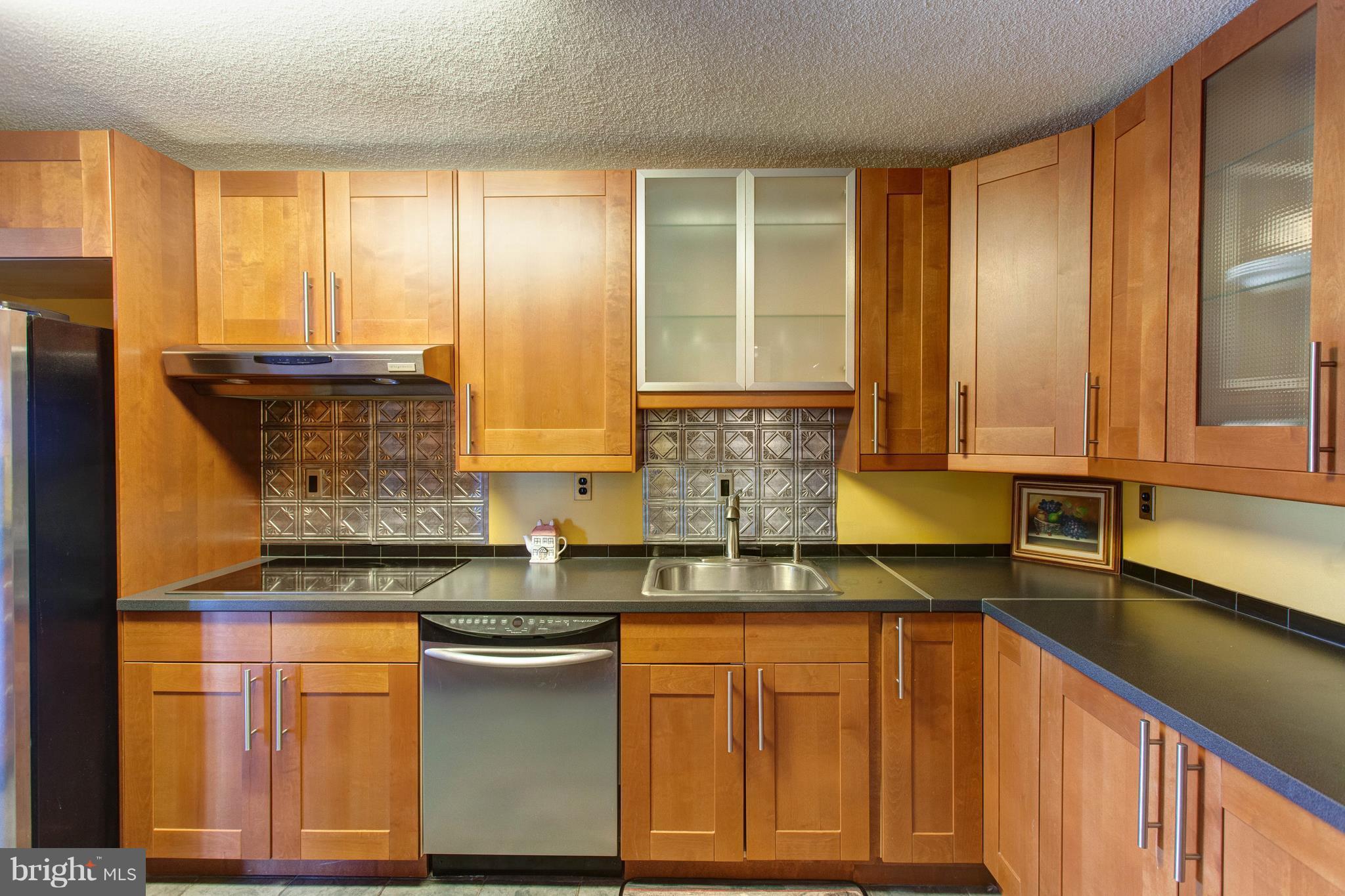 WATERGATE AT LANDMARK - Residential