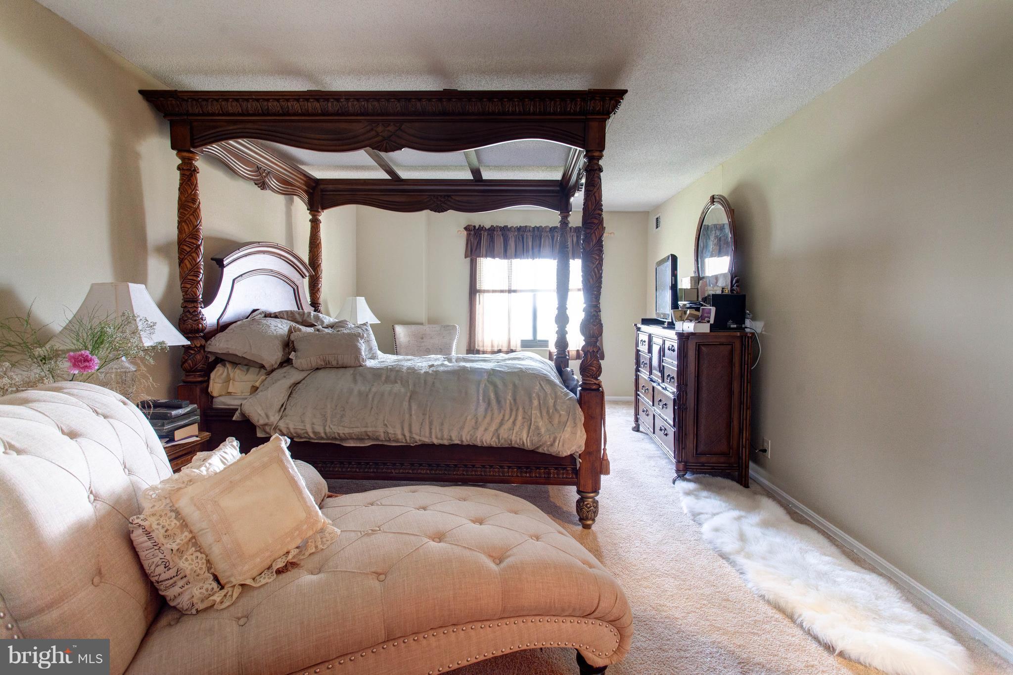 WATERGATE AT LANDMARK - Residential