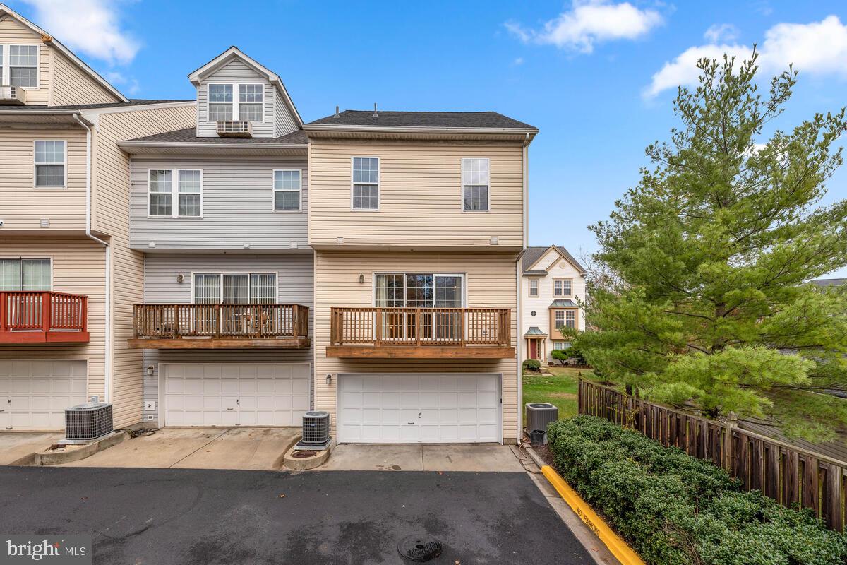 RUSSETT - Residential