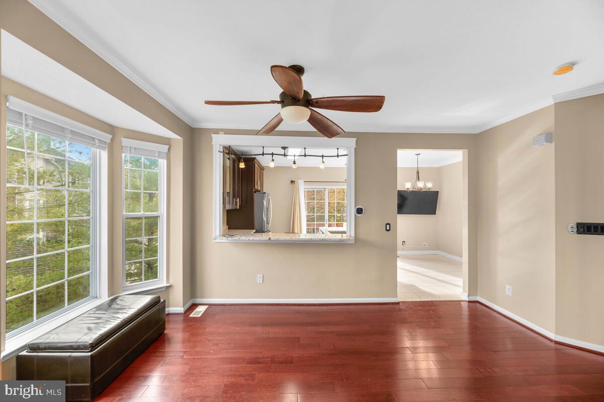 RUSSETT - Residential