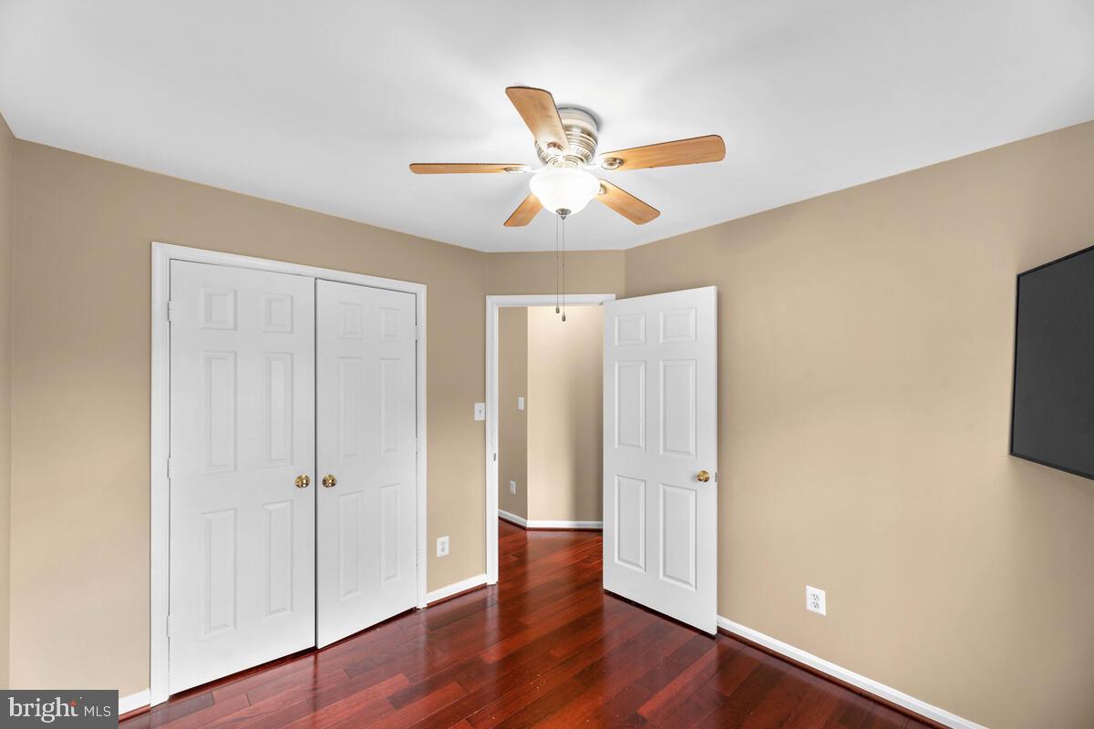 RUSSETT - Residential