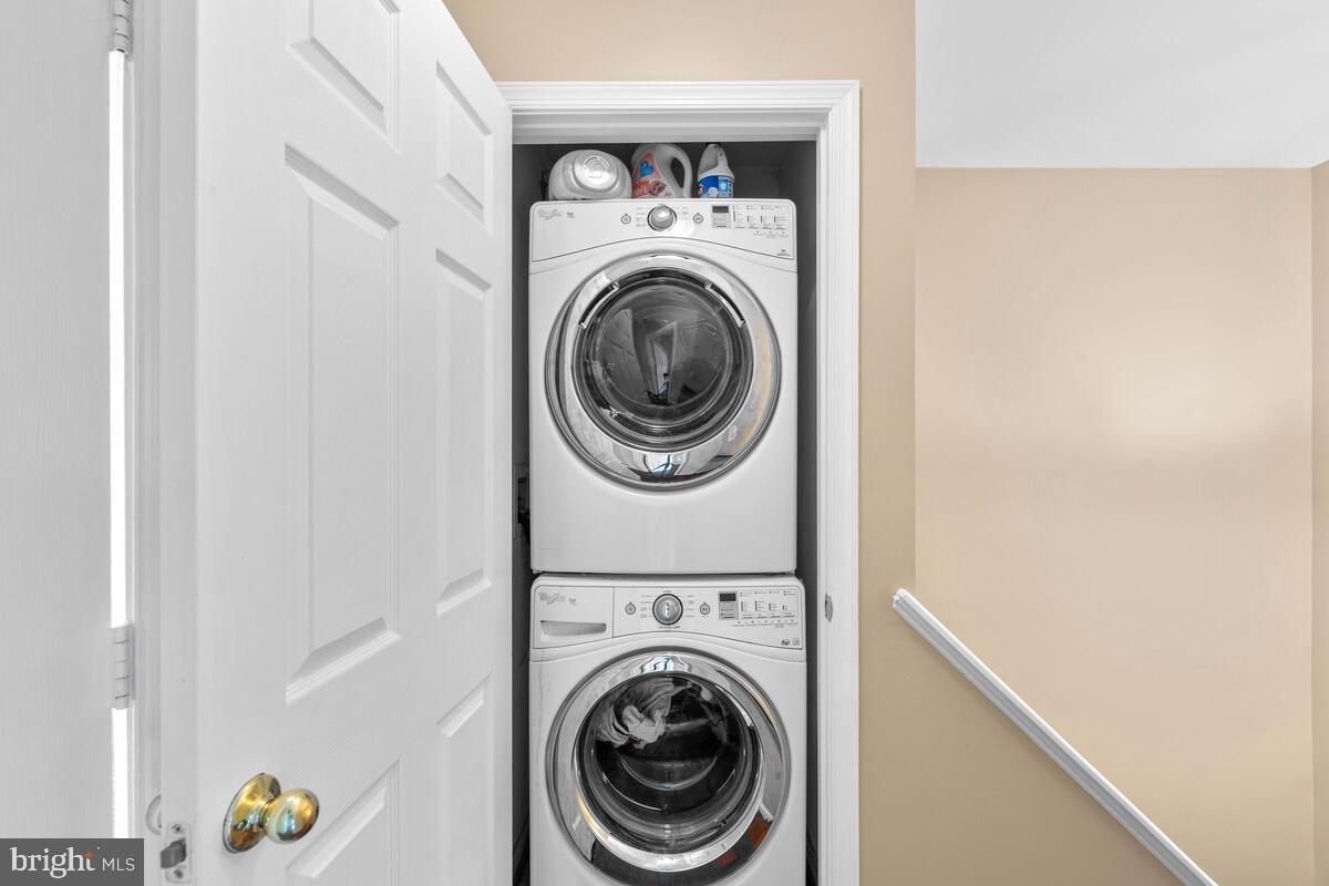 RUSSETT - Residential