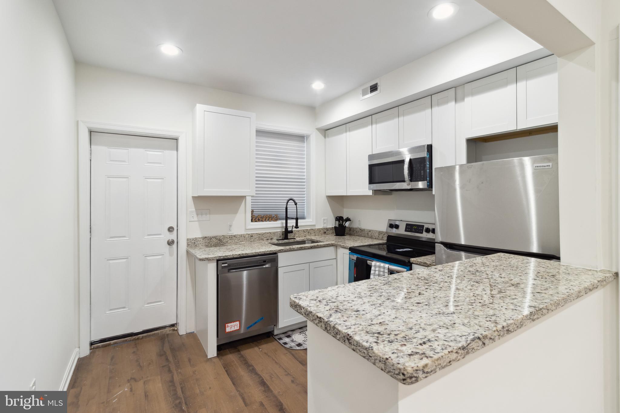 MIDDLE EAST - Residential