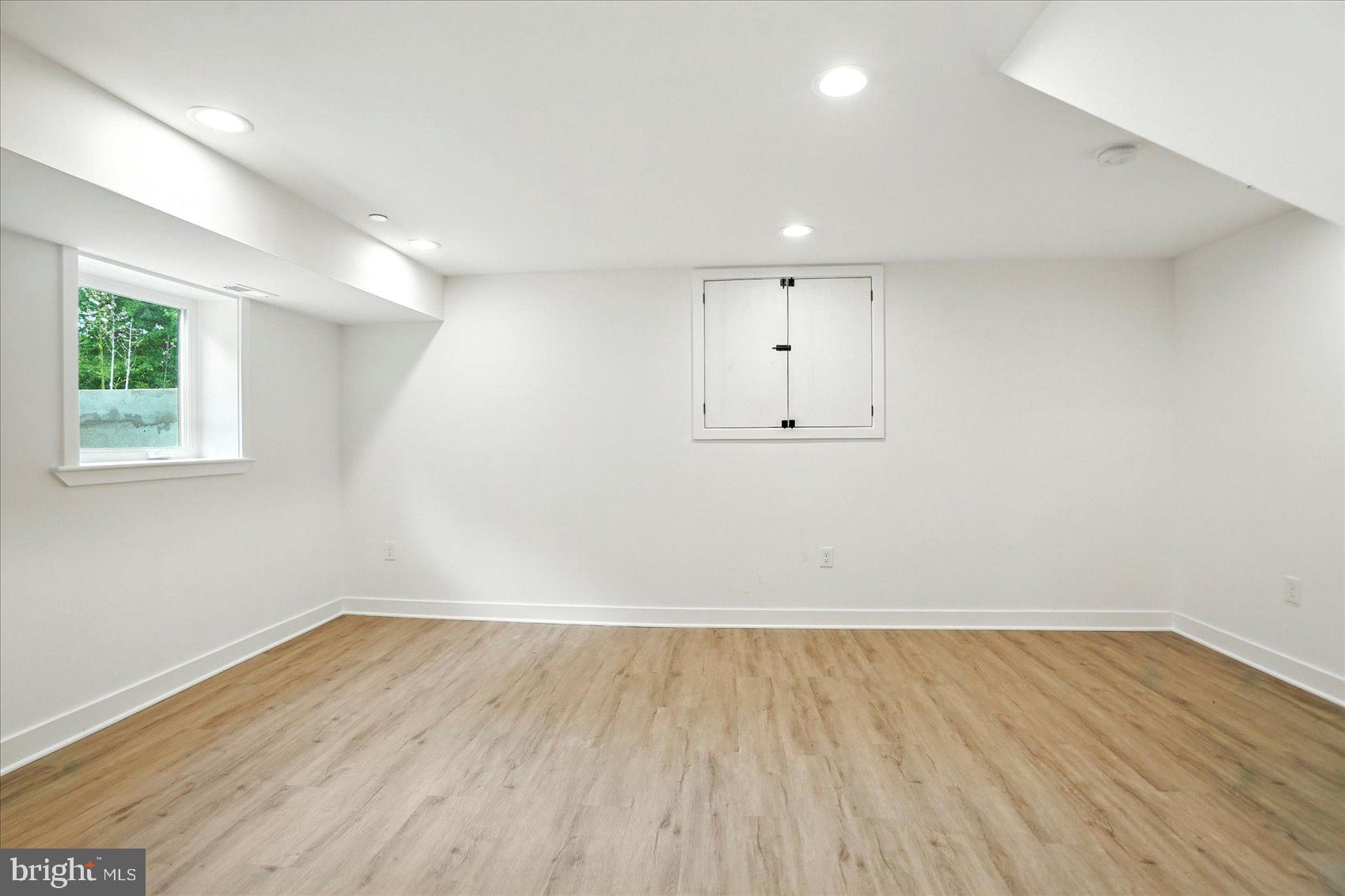 ROCK VIEW BEACH - Residential Lease