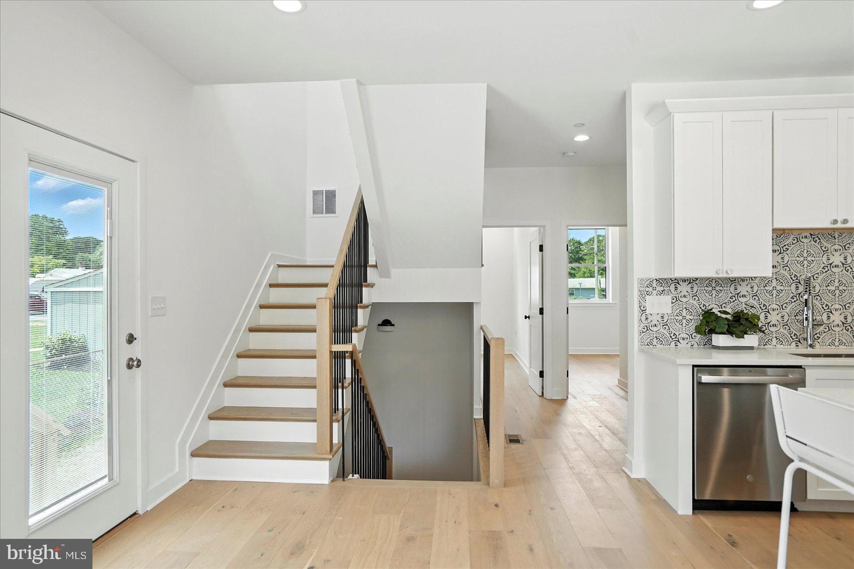 ROCK VIEW BEACH - Residential Lease