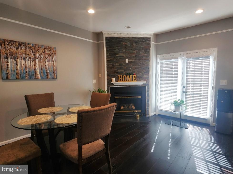 PARK GARDENS AT BEL PRE - Residential Lease