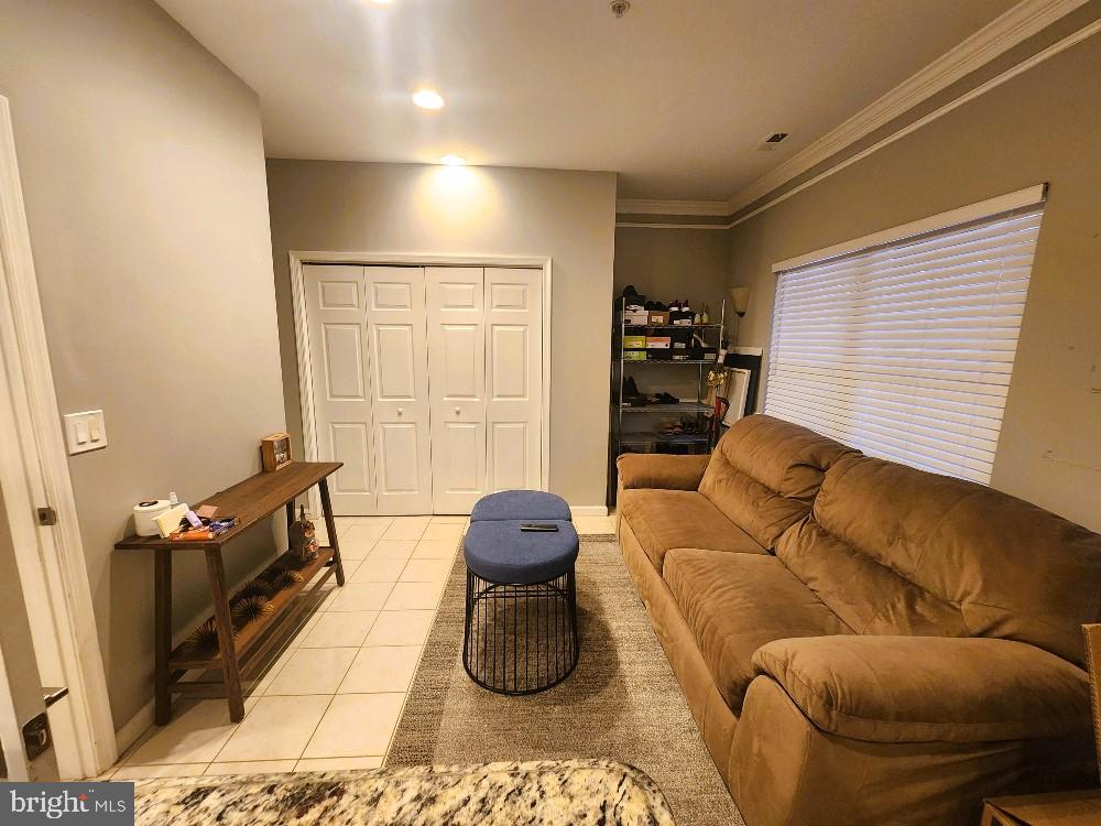 PARK GARDENS AT BEL PRE - Residential Lease